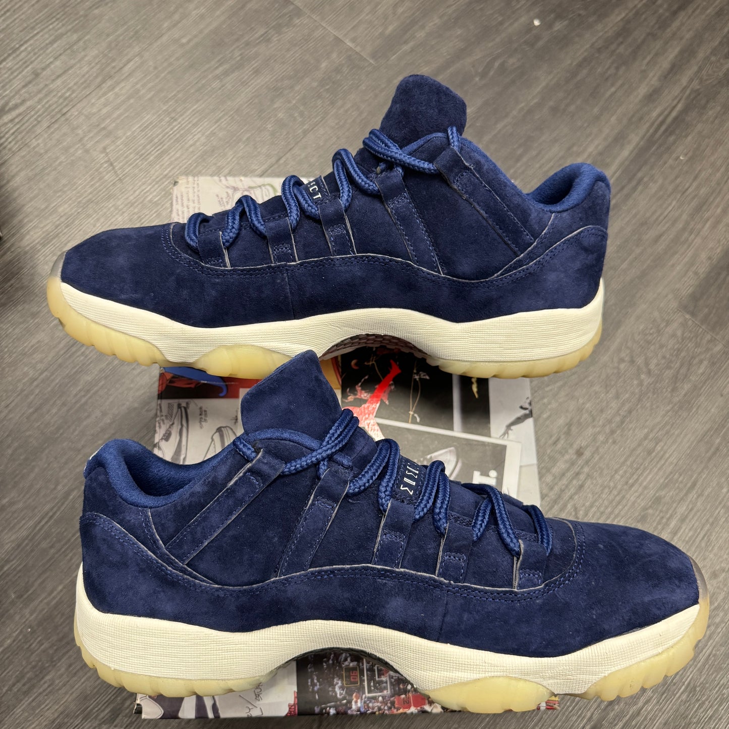 Jordan 11 Retro Low Derek Jeter RE2PECT