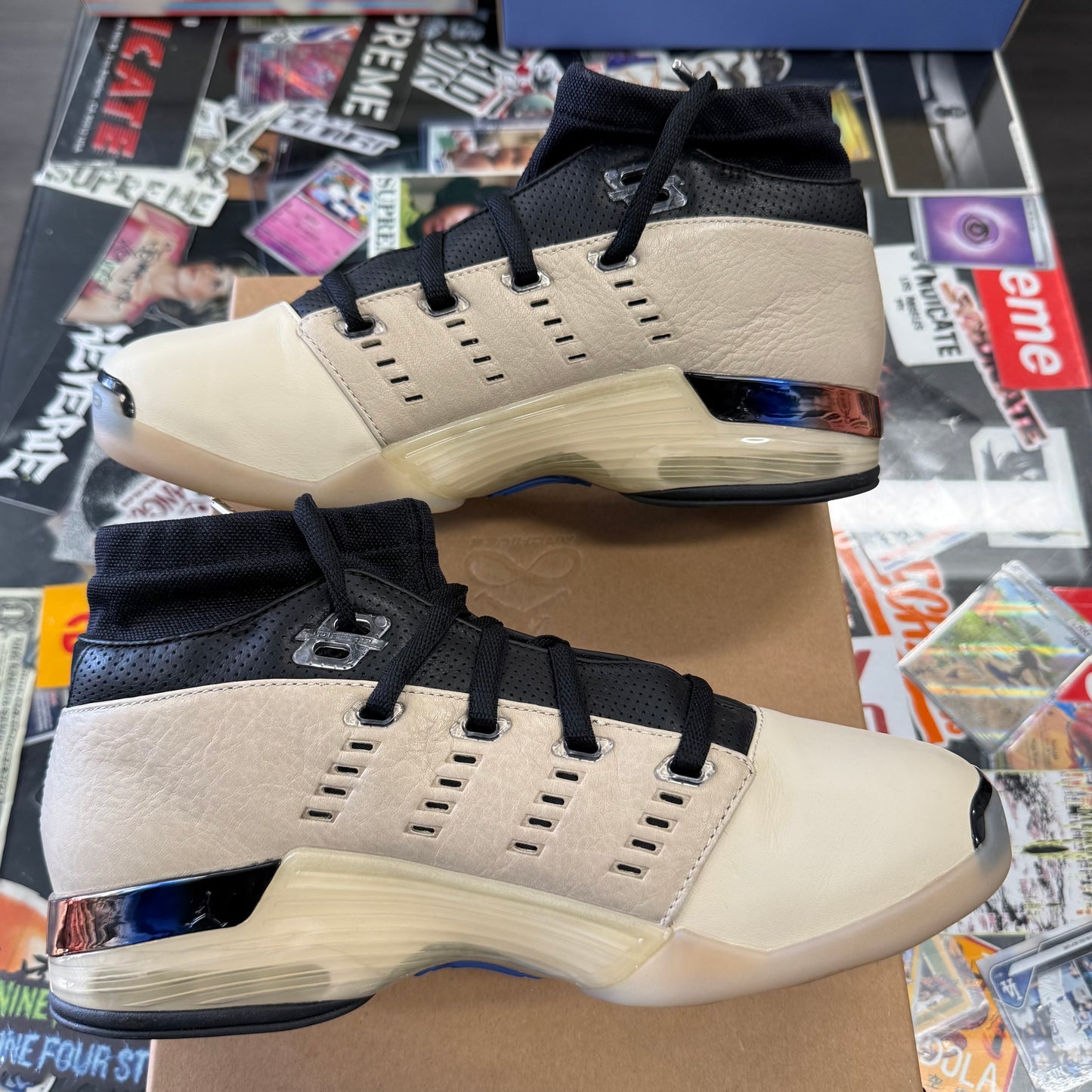 Jordan 17 Retro Low SP Infinite Archives U9