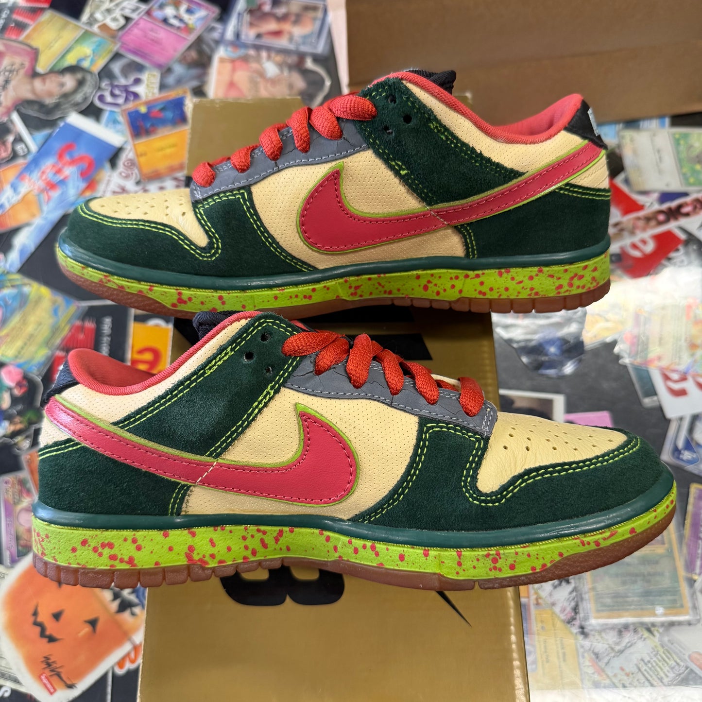 Nike SB Dunk Low Mosquito
