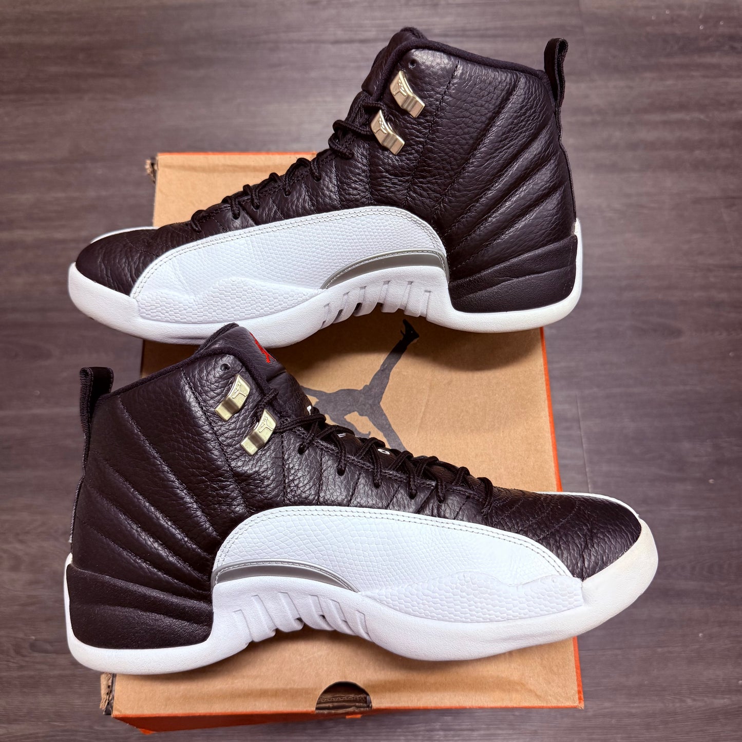 Jordan 12 Retro Playoffs 2022 U10.5