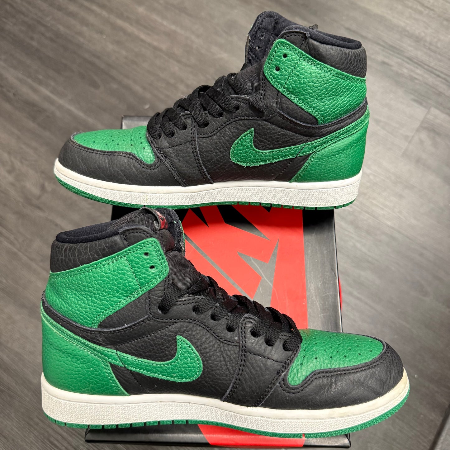 Jordan 1 Retro Pine Green Black U