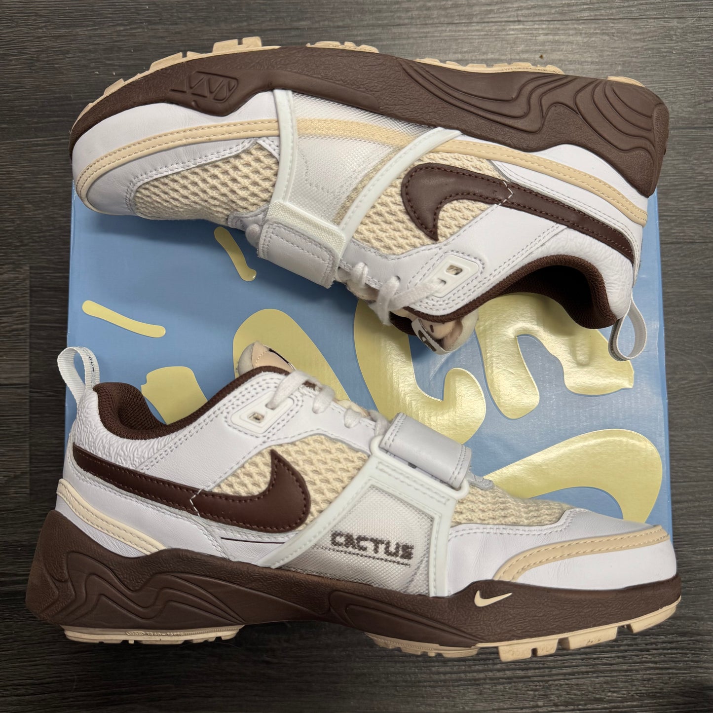 Nike Zoom Field Jaxx Travis Scott Light Chocolate U9.5