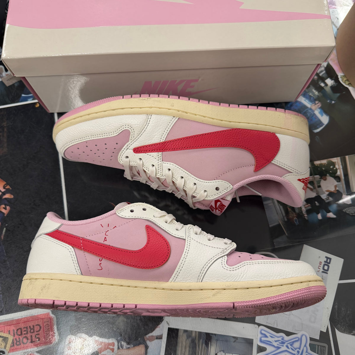 Jordan 1 Retro Low OG SP Travis Scott Sail Tropical Pink U10.5**