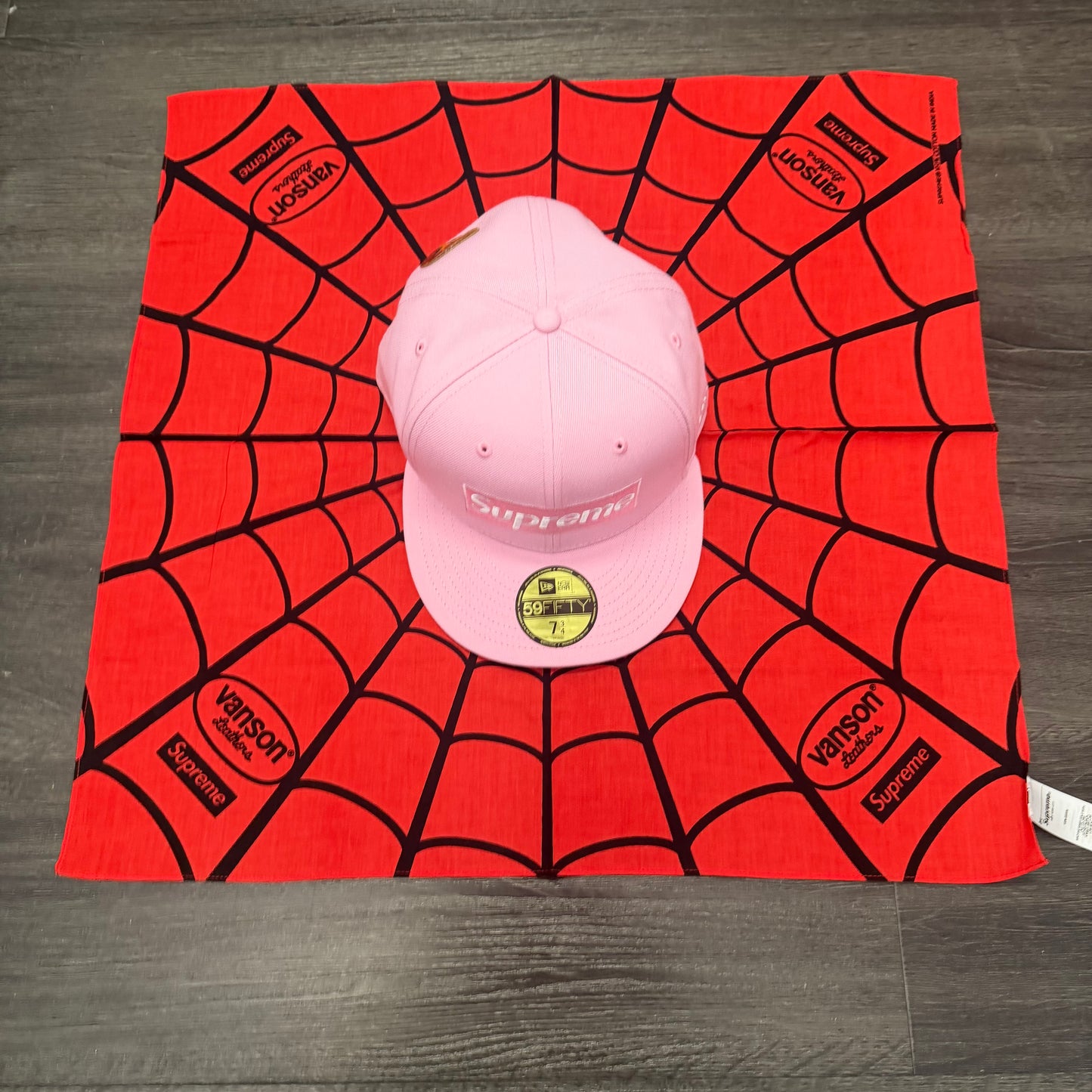 Supreme New Era Rings Pink W Vanson Bandana