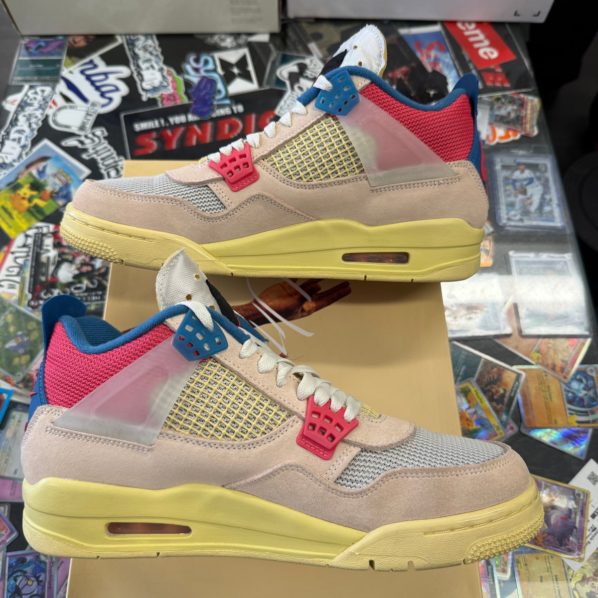 Jordan 4 Retro Union Guava U9.5