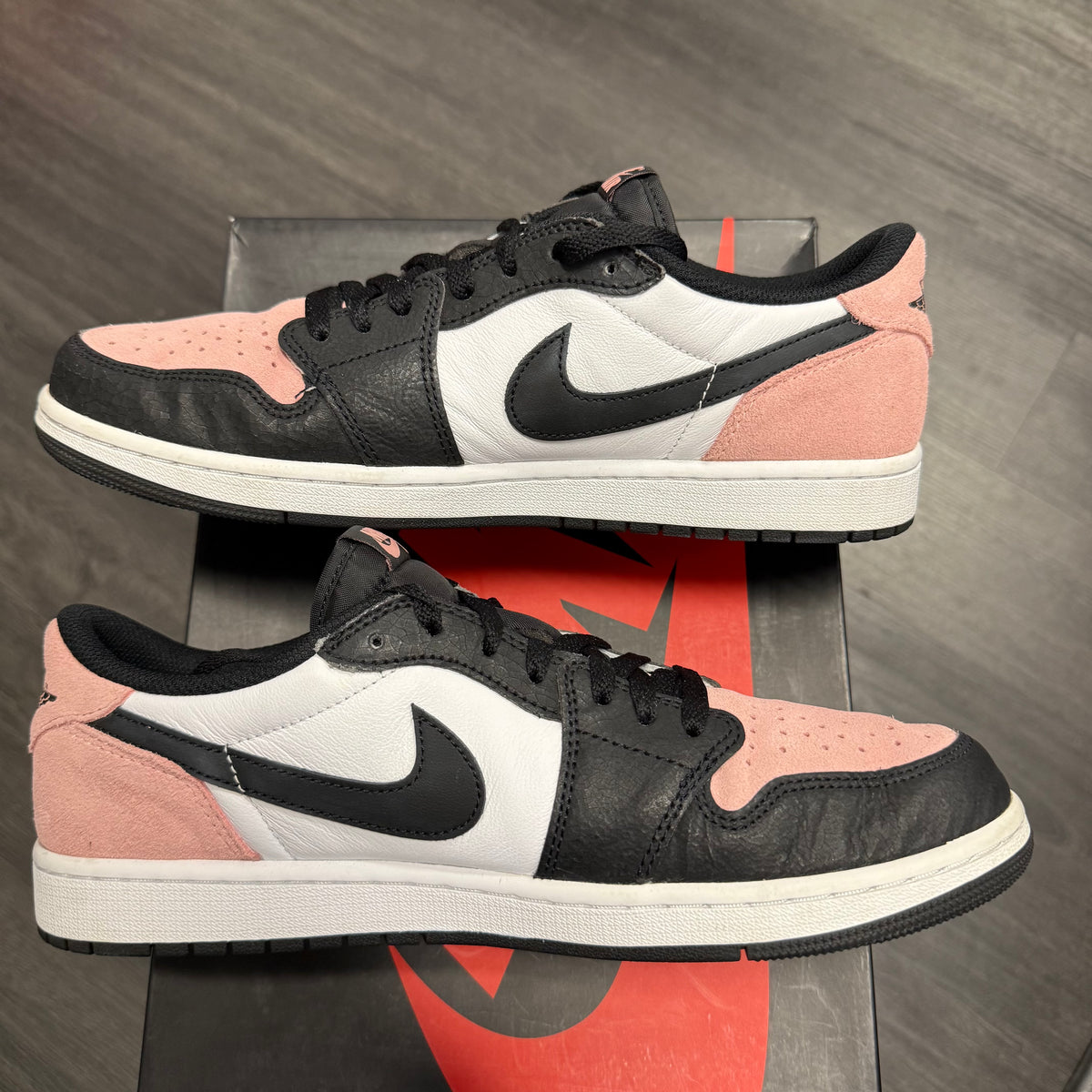 Jordan 1 Retro Low Bleached Coral U11