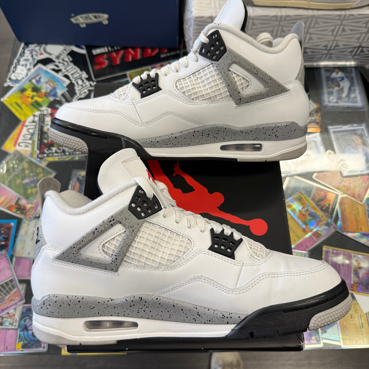 Jordan 4 Retro White Cement (2025) U9