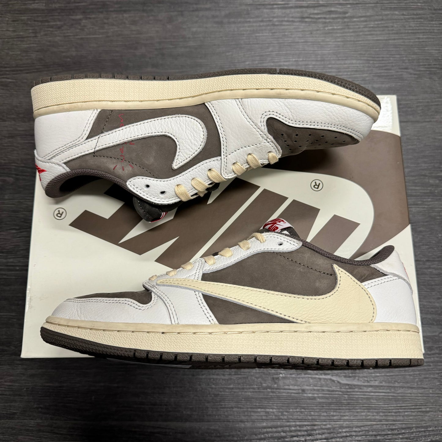 Jordan 1 Retro Low Travis Scott Reverse Mocha U