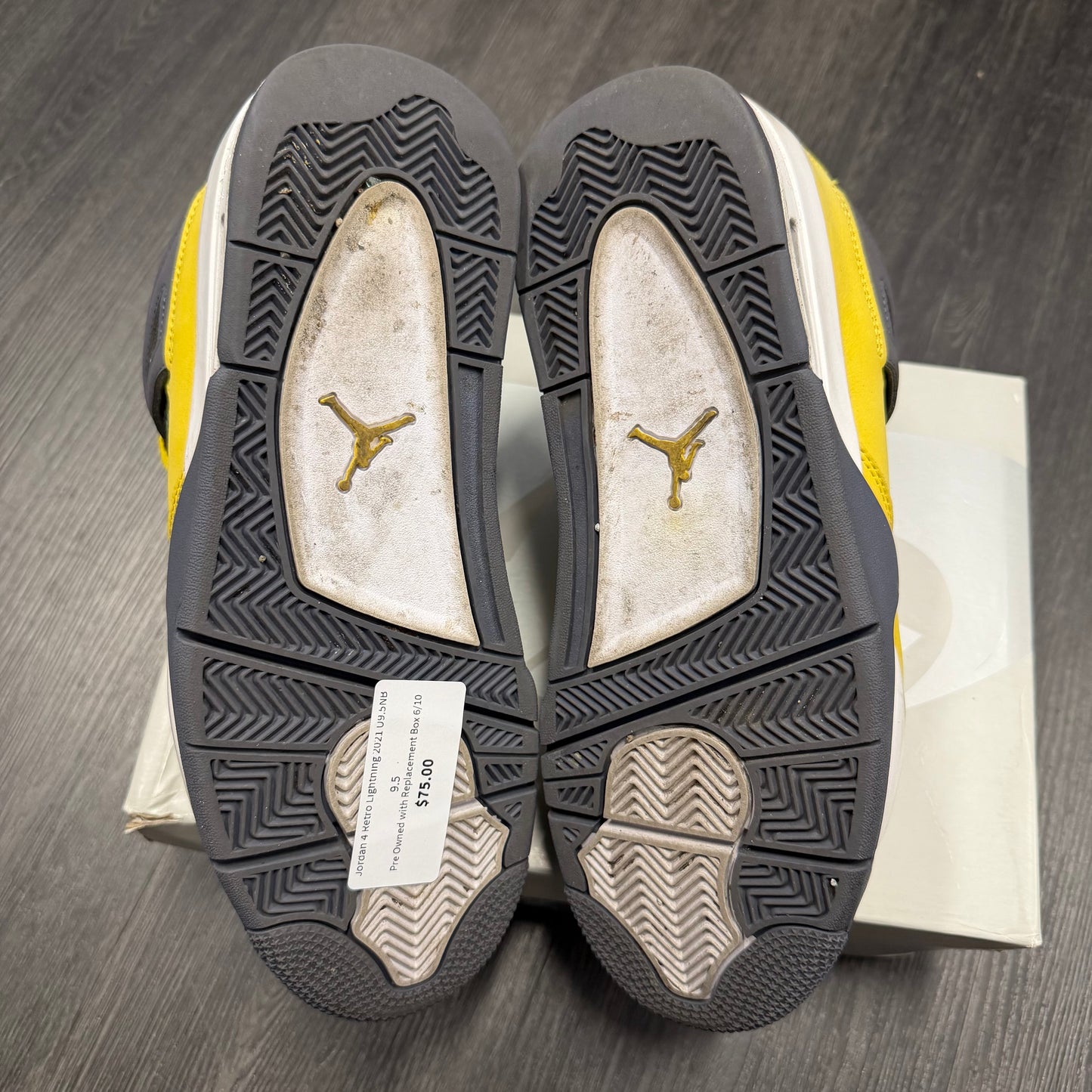 Jordan 4 Retro Lightning 2021 U9.5NB