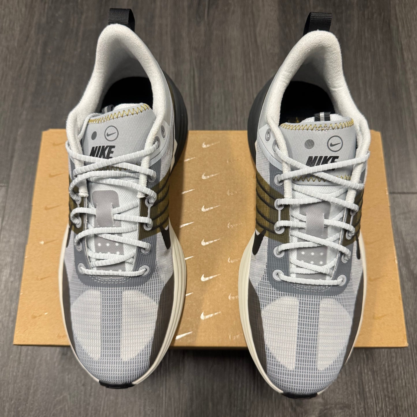 Nike Lunar Roam Platinum Tint Desert Moss