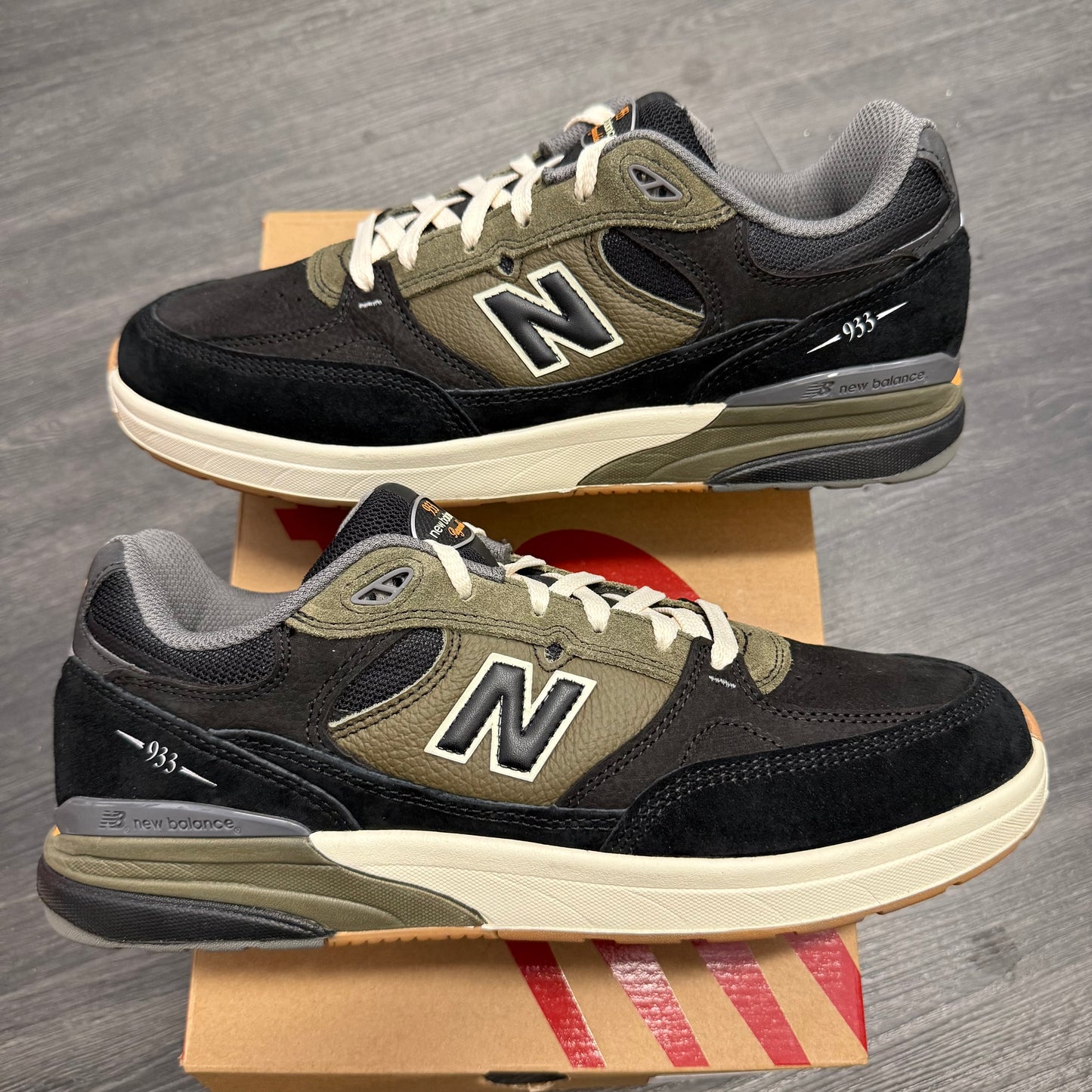 New Balance Numeric 933 Andrew Reynolds Black Olive