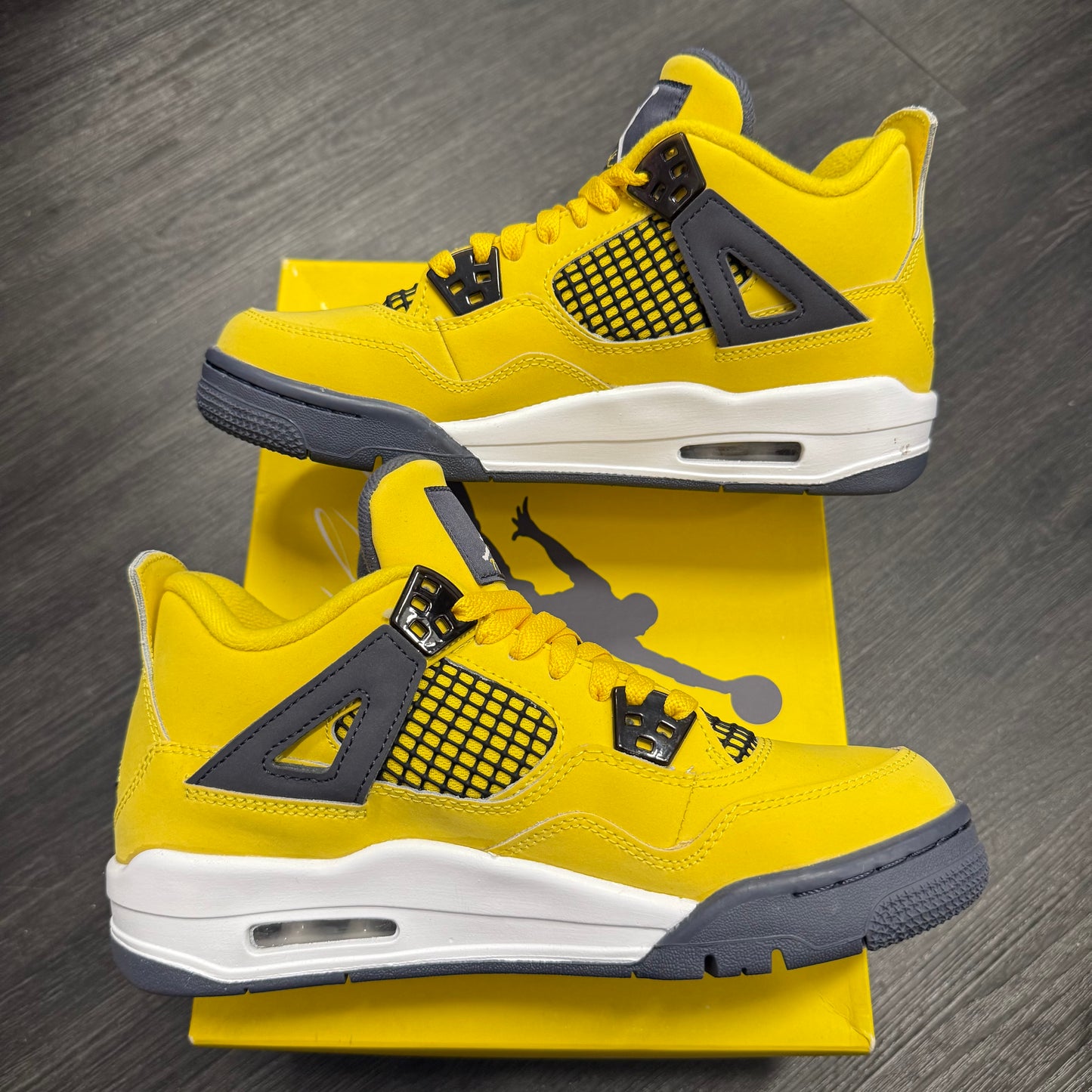 Jordan 4 Retro Lightning 2021 (GS)