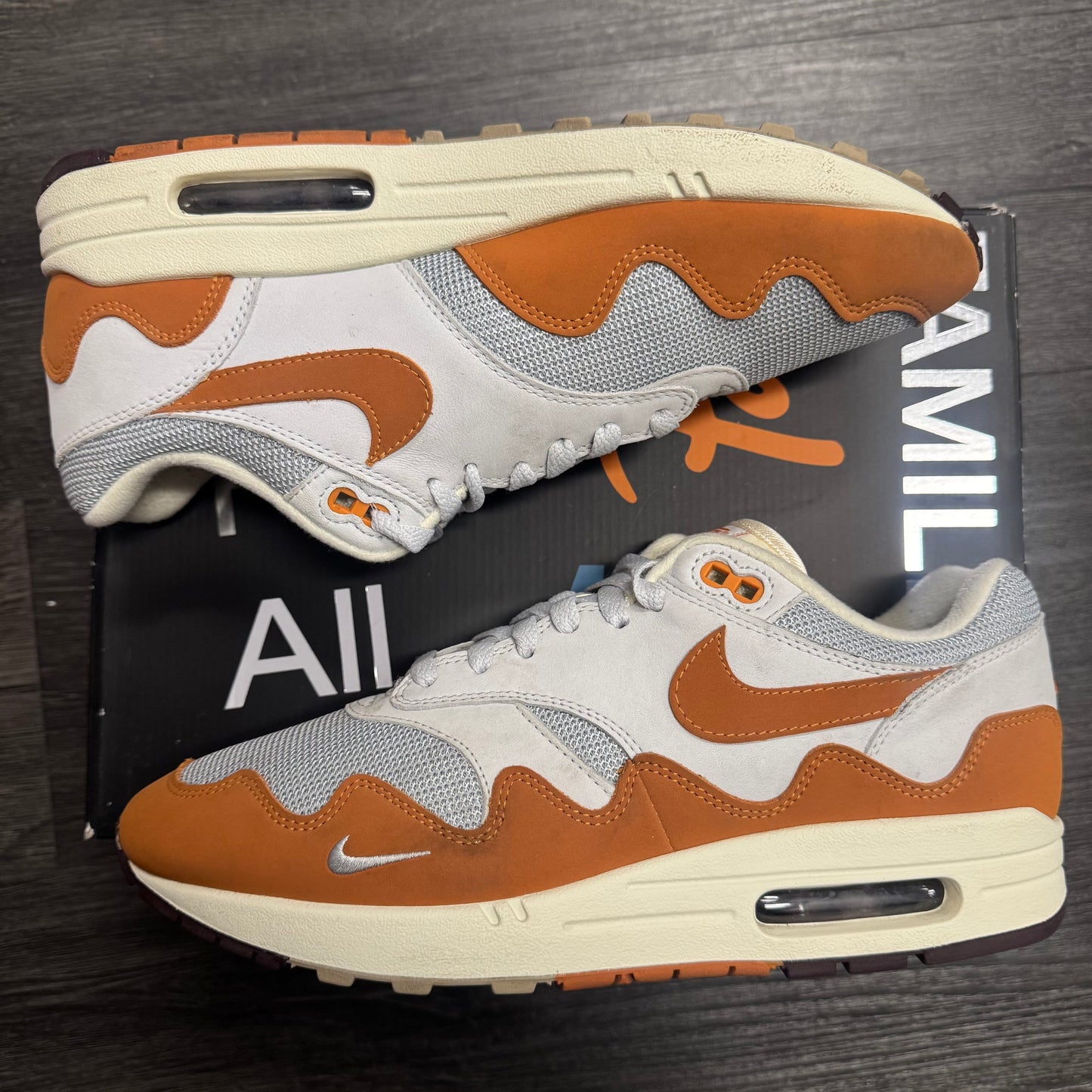Nike Air Max 1 Patta Monarch U10