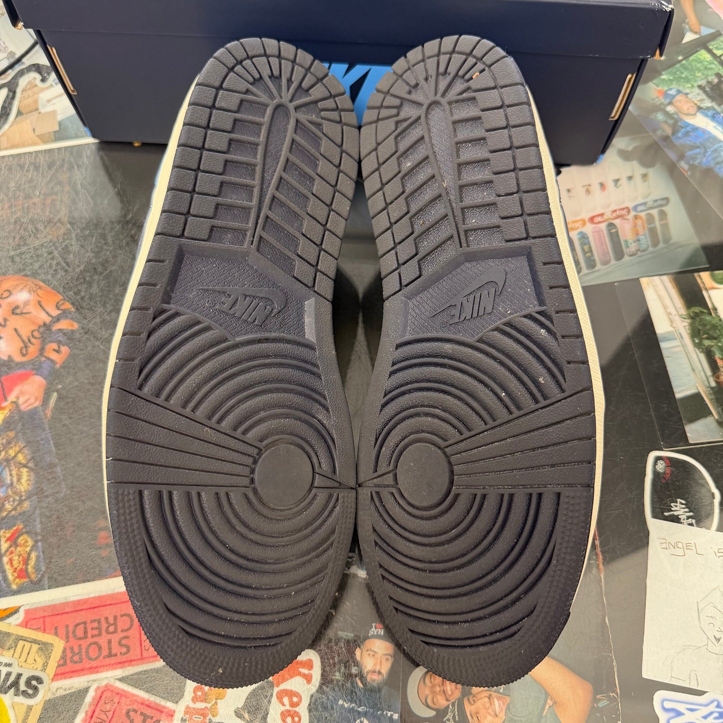 Jordan 1 Low OG Obsidian UNC U9