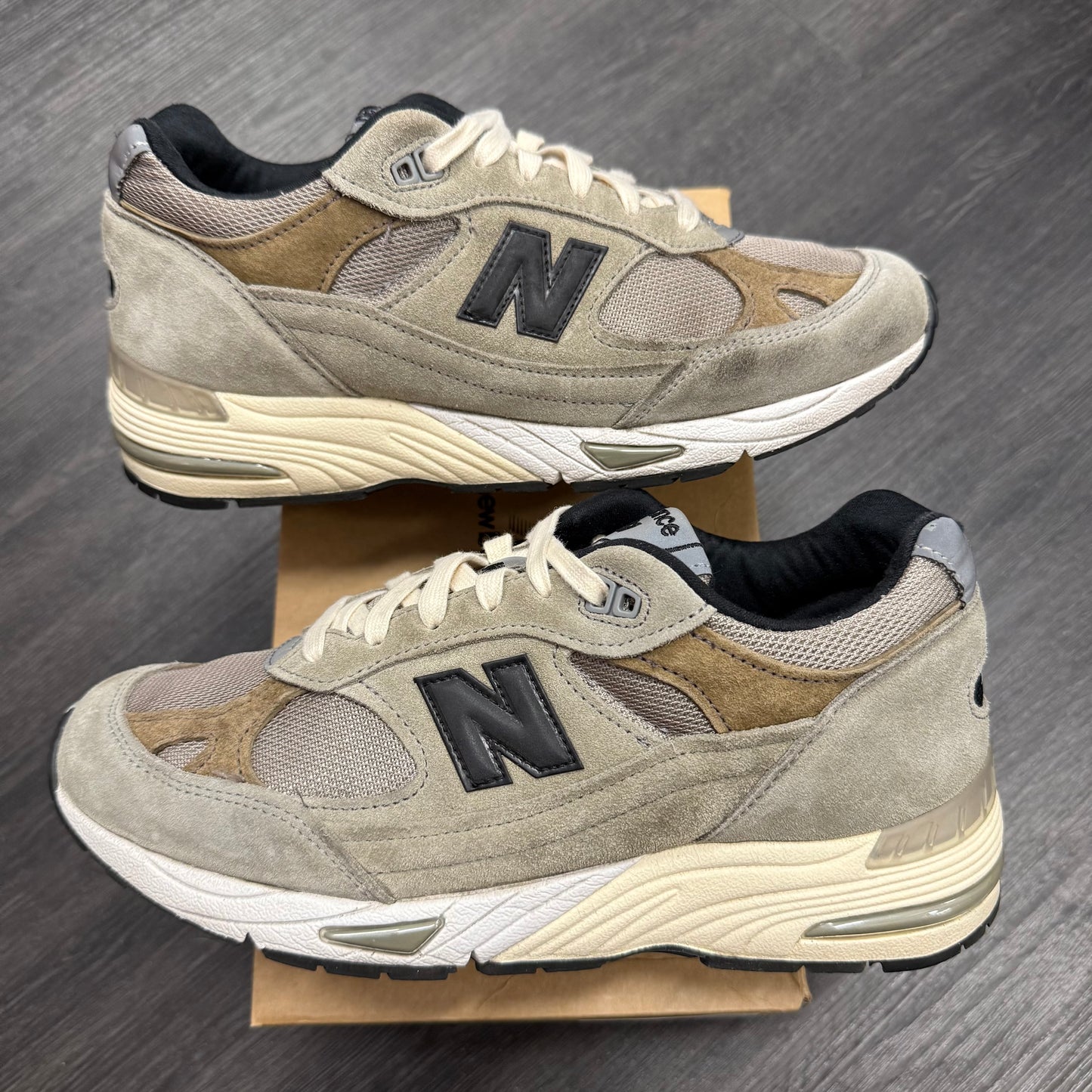 New Balance 991 MiUK Jjjjound Grey Olive U8
