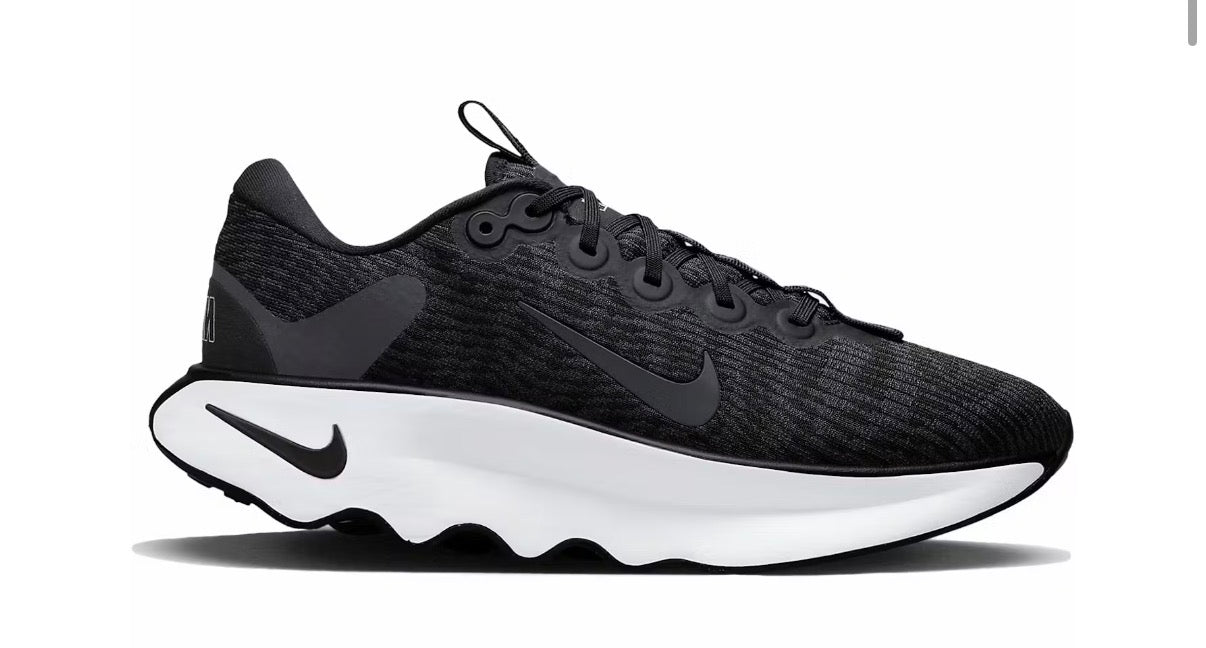 Nike Motiva Black White