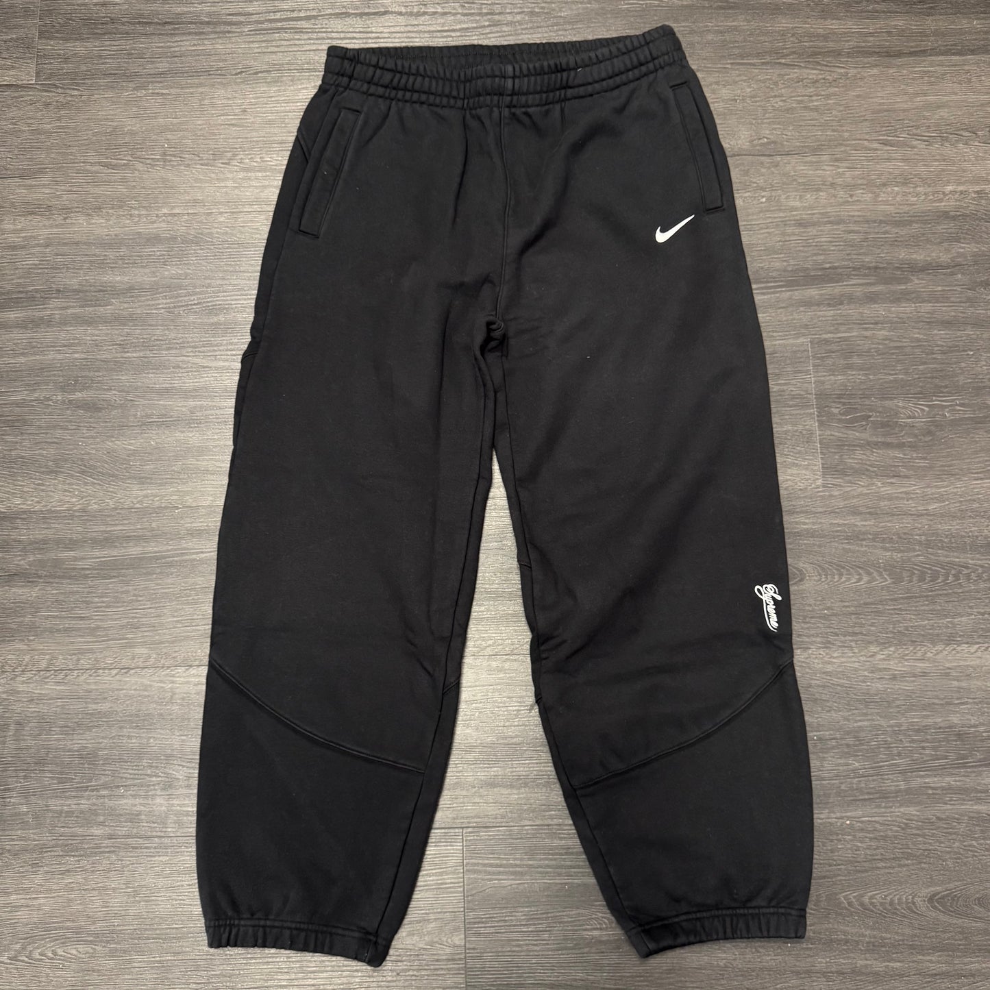 Supreme Nike Sweatpant SS25