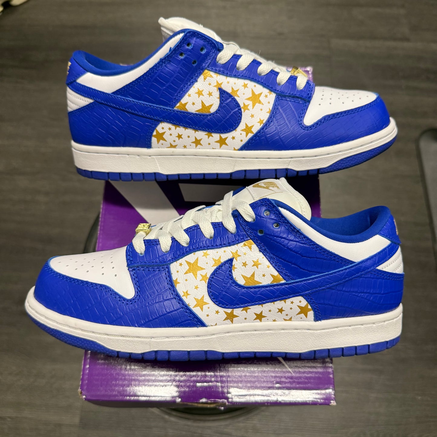 Nike SB Dunk Low Supreme Stars Hyper Royal U