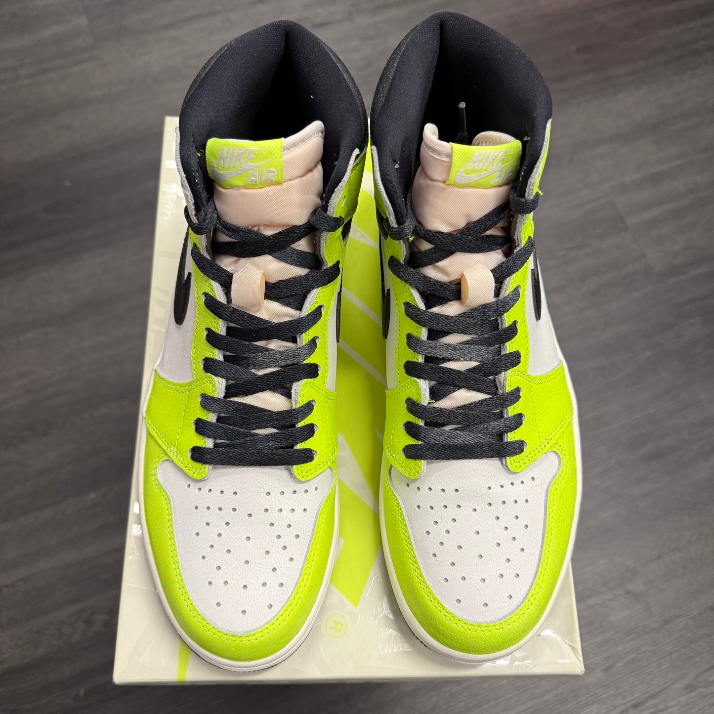 Jordan 1 Retro High OG Visionaire