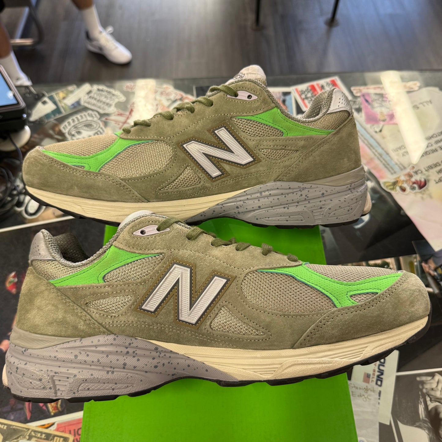 New Balance 990v3 MiUSA Patta Keep Your Family Close U13