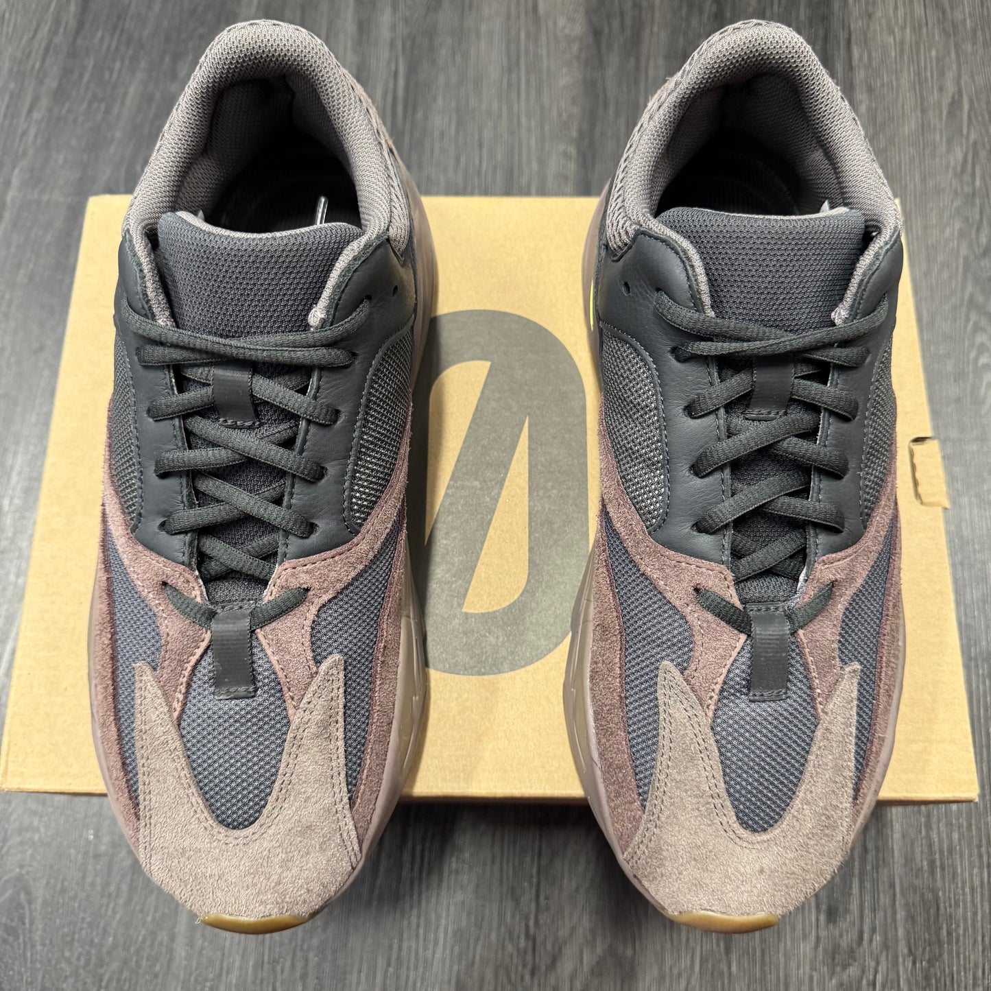Adidas Yeezy Boost 700 Mauve U