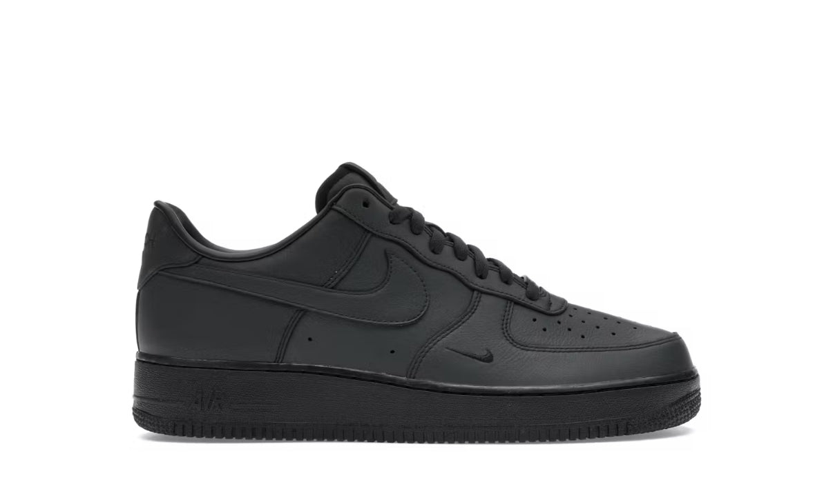 Nike Air Force 1 Low .SWOOSH Dirty Triple Black