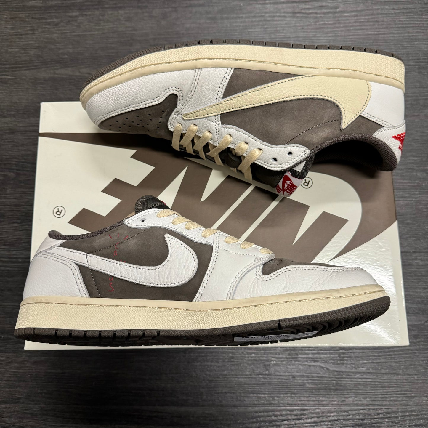 Jordan 1 Retro Low Travis Scott Reverse Mocha U