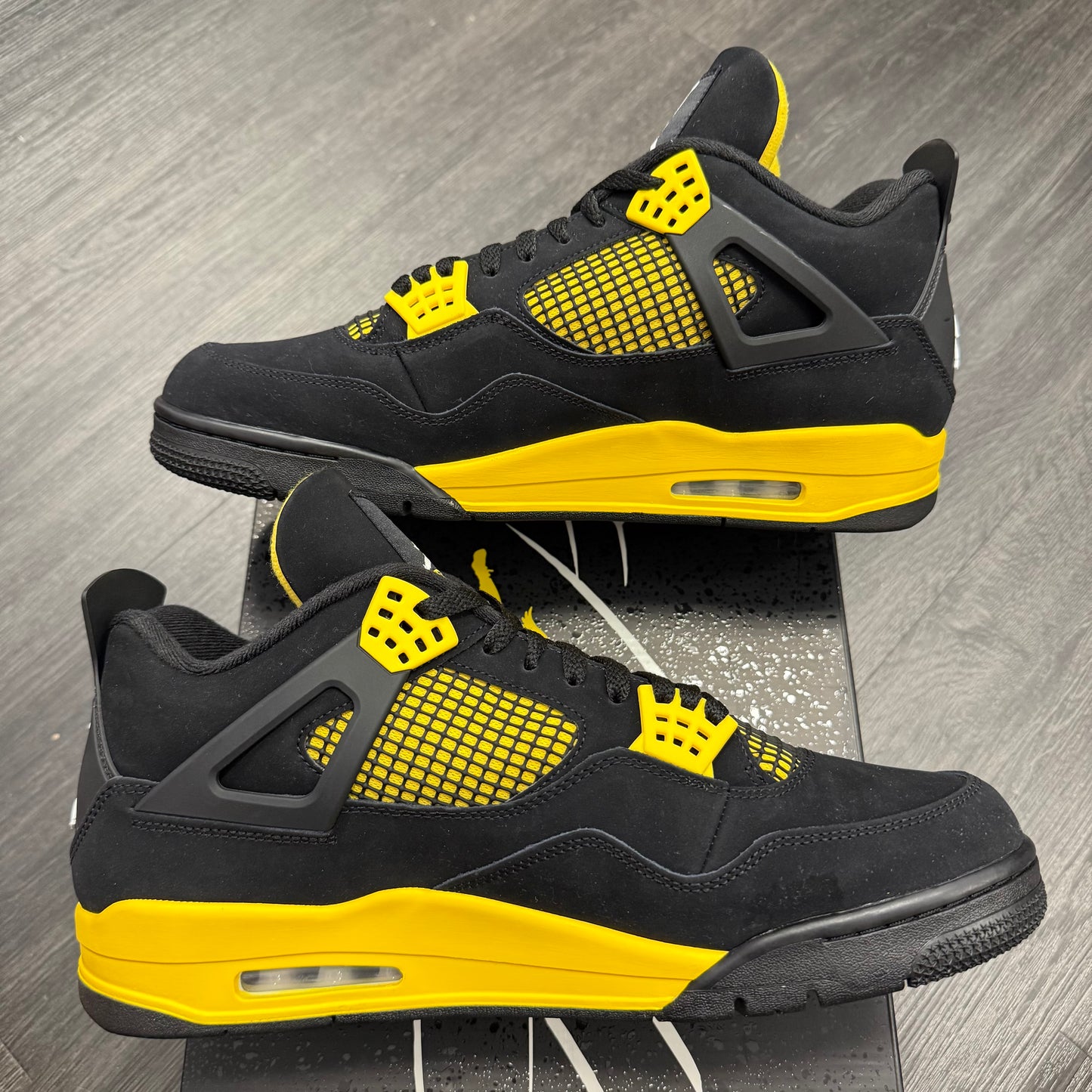 Jordan 4 Retro Thunder U13
