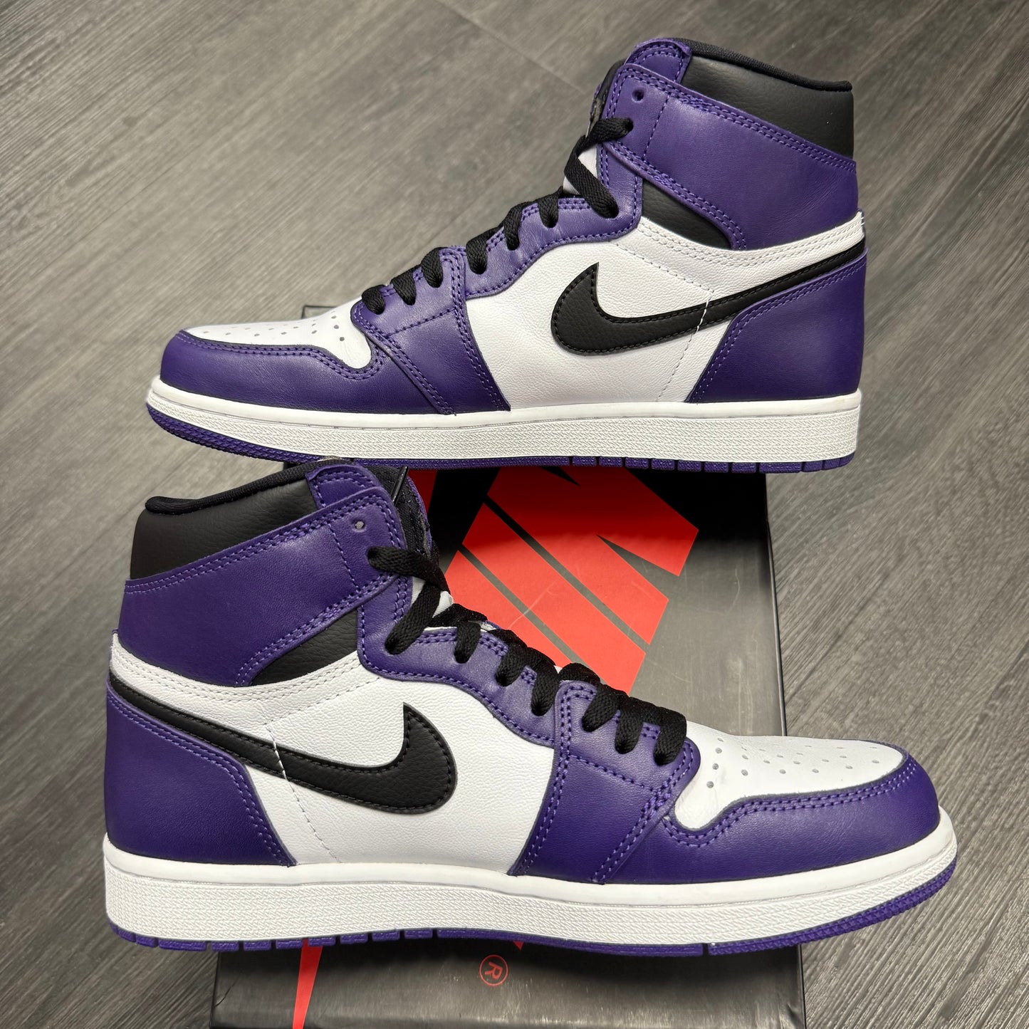 Jordan 1 Retro High Court Purple White U9.5
