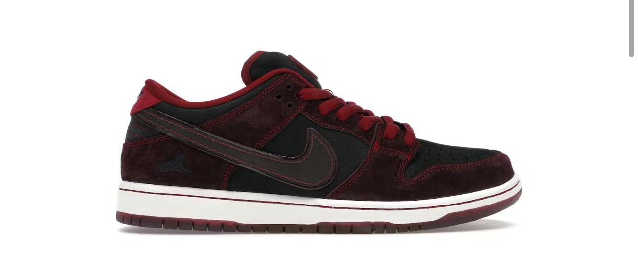 Nike SB Dunk Low Riot Skateshop