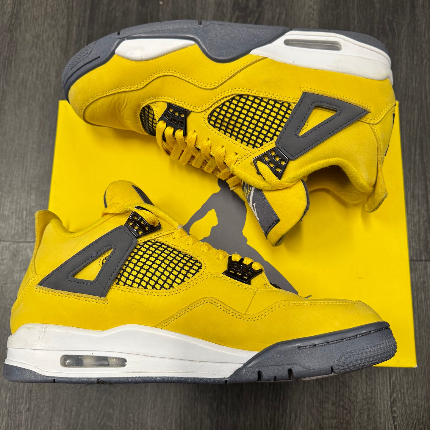 Jordan 4 Retro Lightning 2021 U