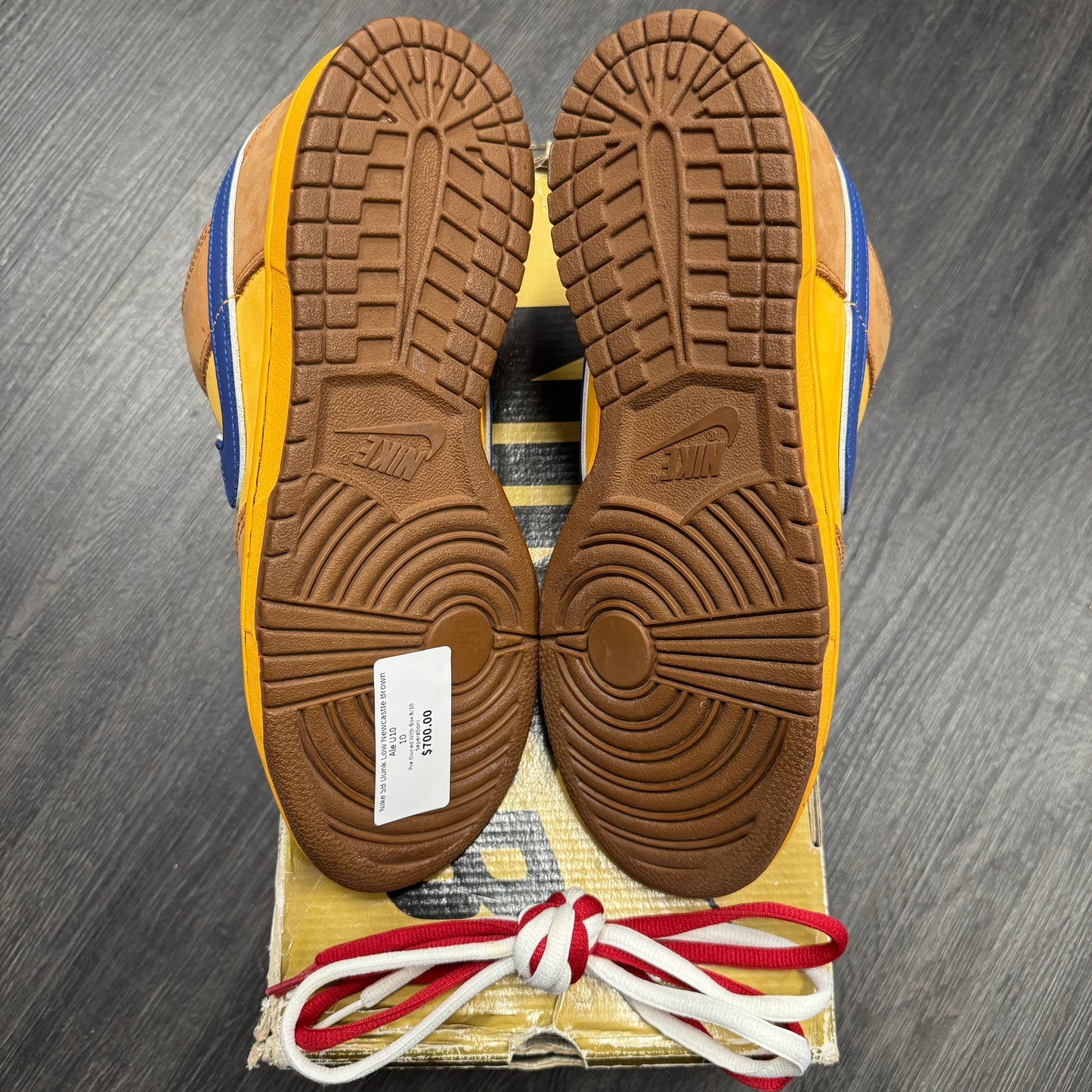 Nike SB Dunk Low Newcastle Brown Ale U10