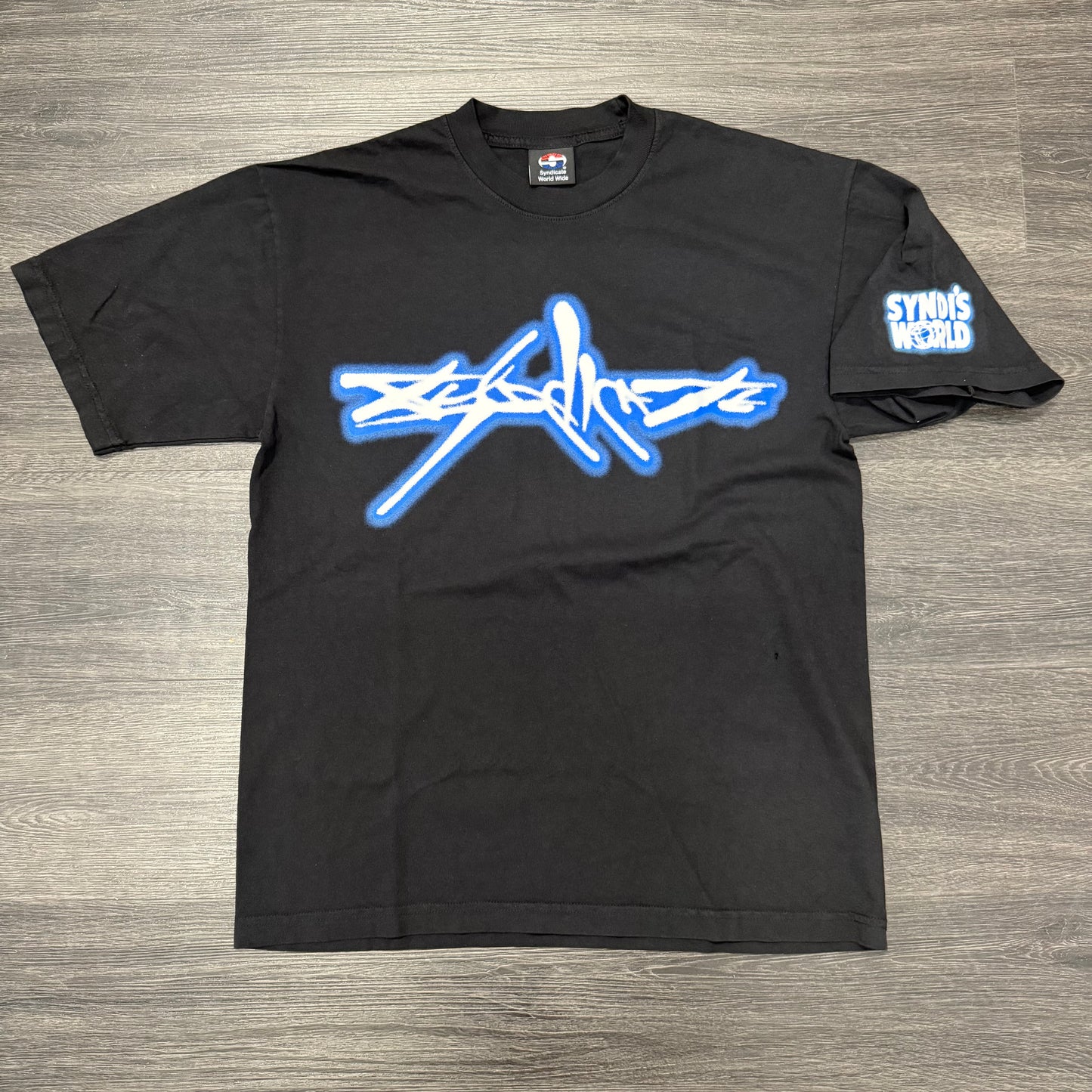 Syndi Syndi's World Museum Tee