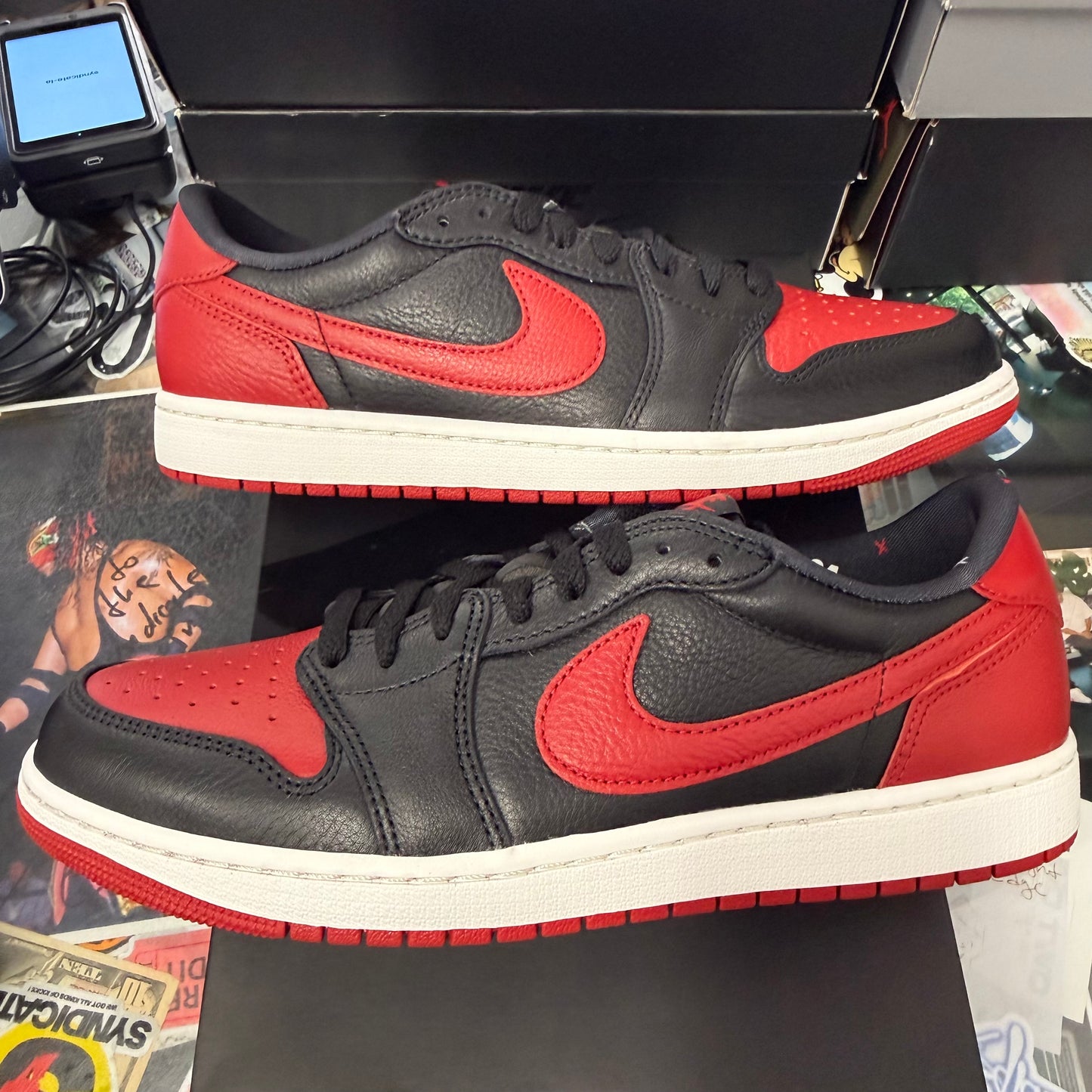 Jordan 1 Retro Low OG Banned U1