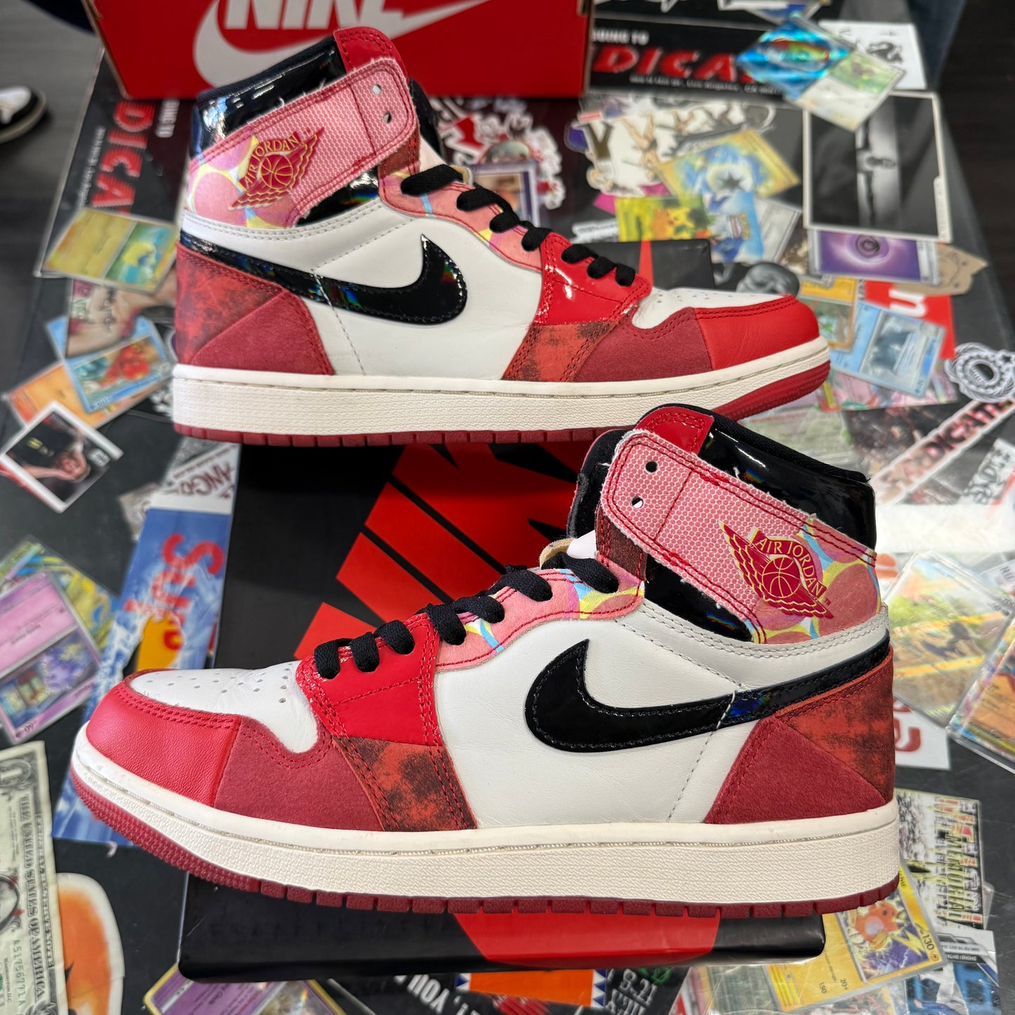 Jordan 1 Retro Spider-Man Across the Spider-Verse U9