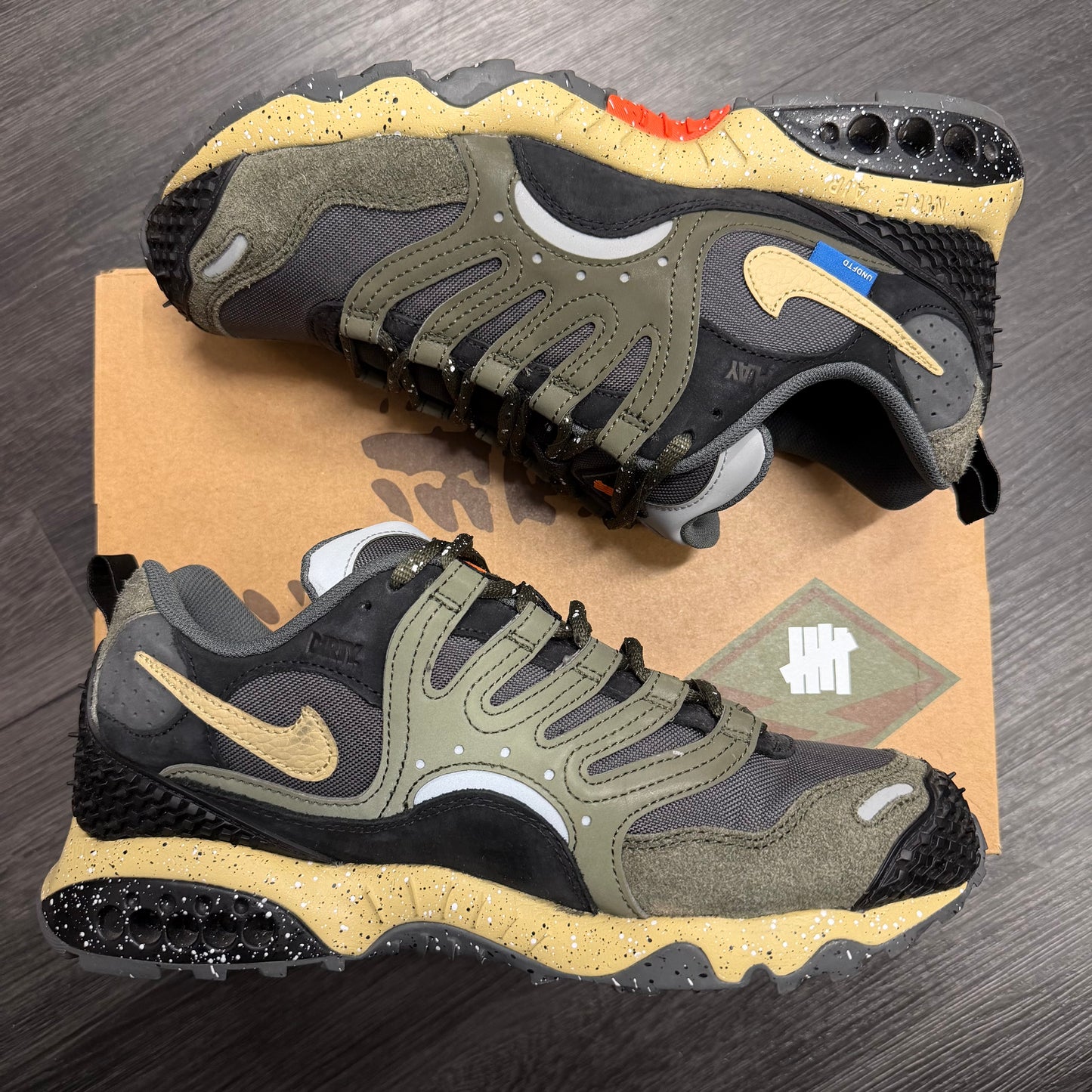 Nike Air Terra Humara Undefeated Cargo Khaki U9.5