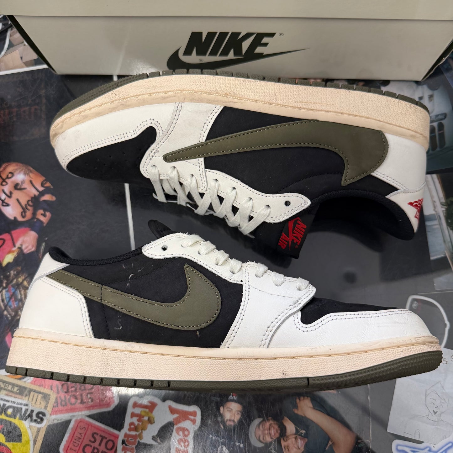 Jordan 1 retro low Travis Scott olive (women’s) U11W