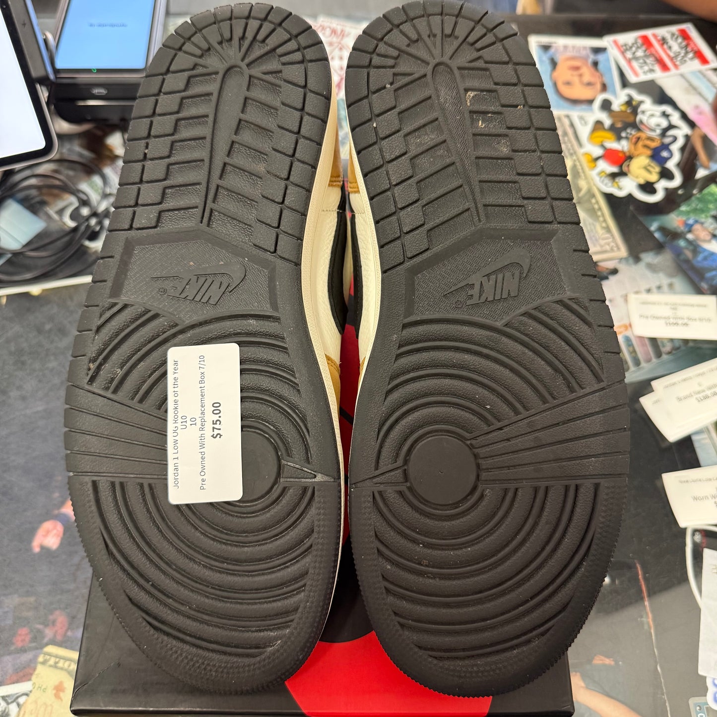 Jordan 1 Low OG Rookie of the Year U10