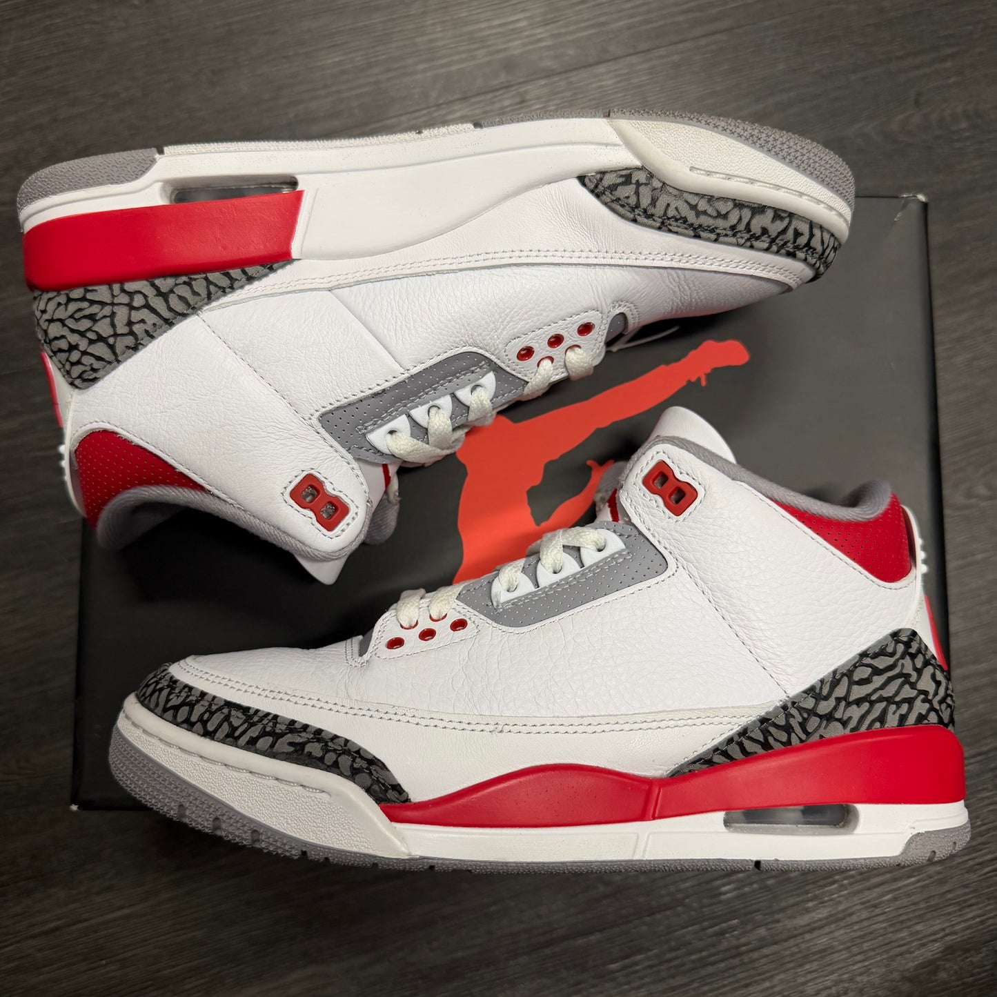 Jordan 3 Retro Fire Red 2022 U8.5