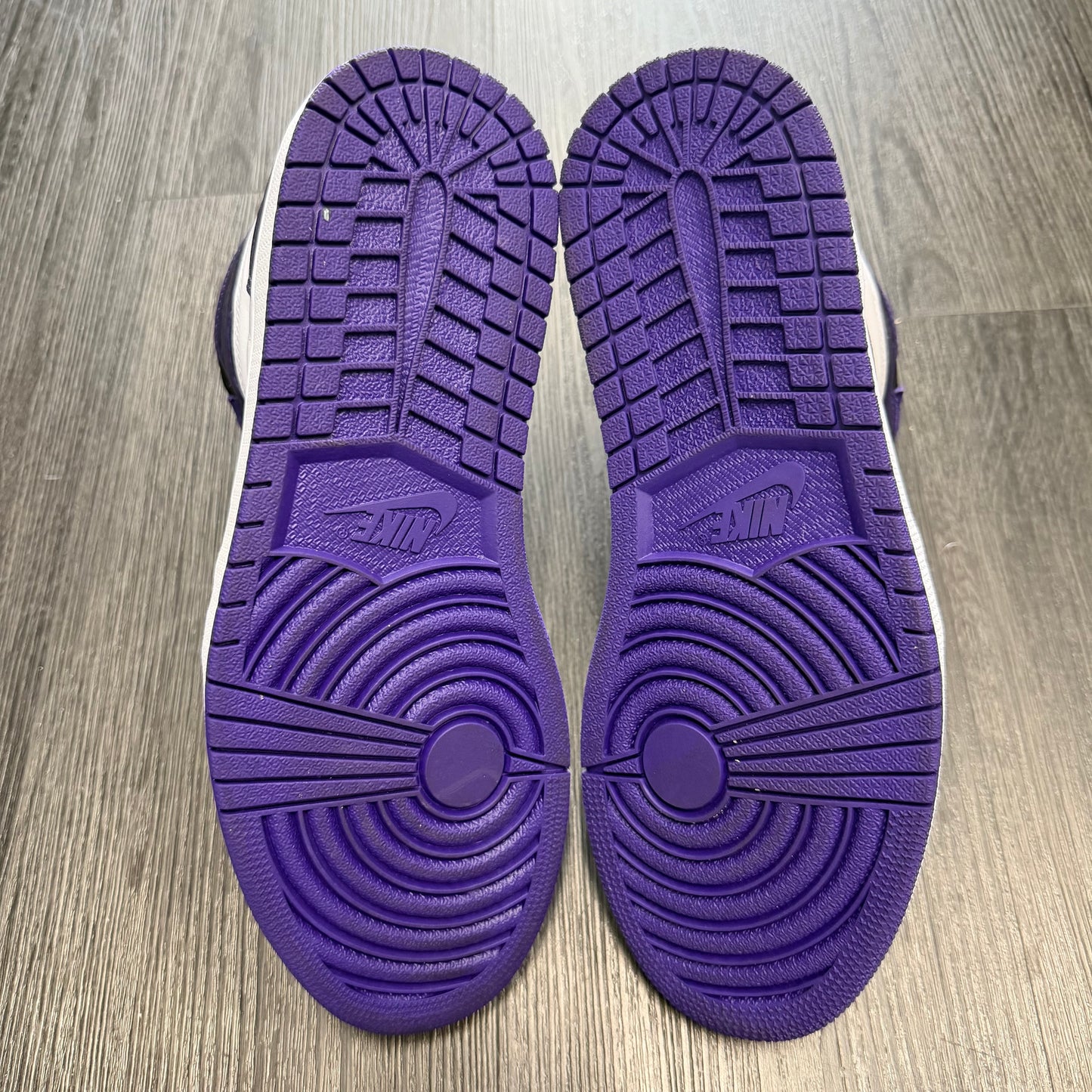 Jordan 1 Retro High Court Purple White U10