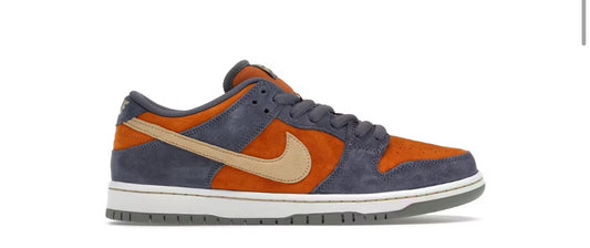 Nike SB Dunk Low Light Carbon Monarch