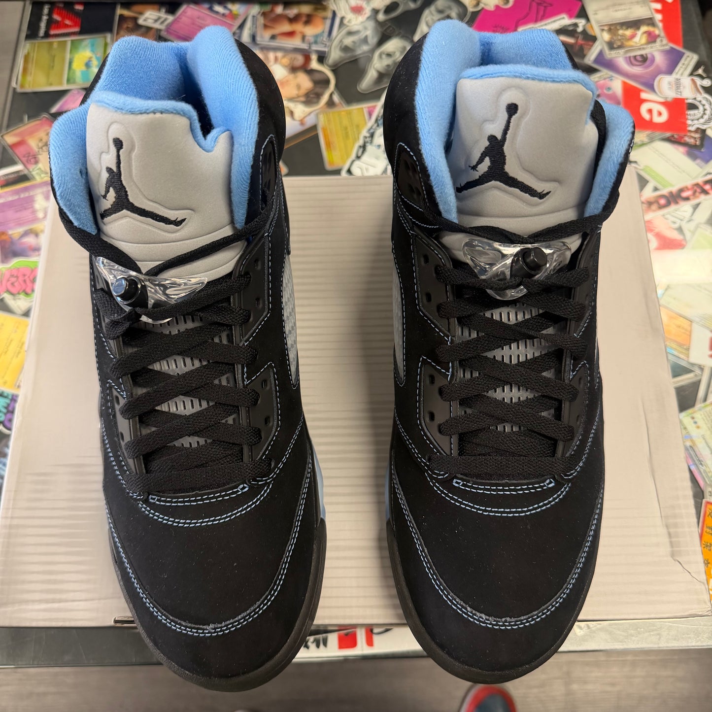 Jordan 5 Retro Black University Blue (2026)