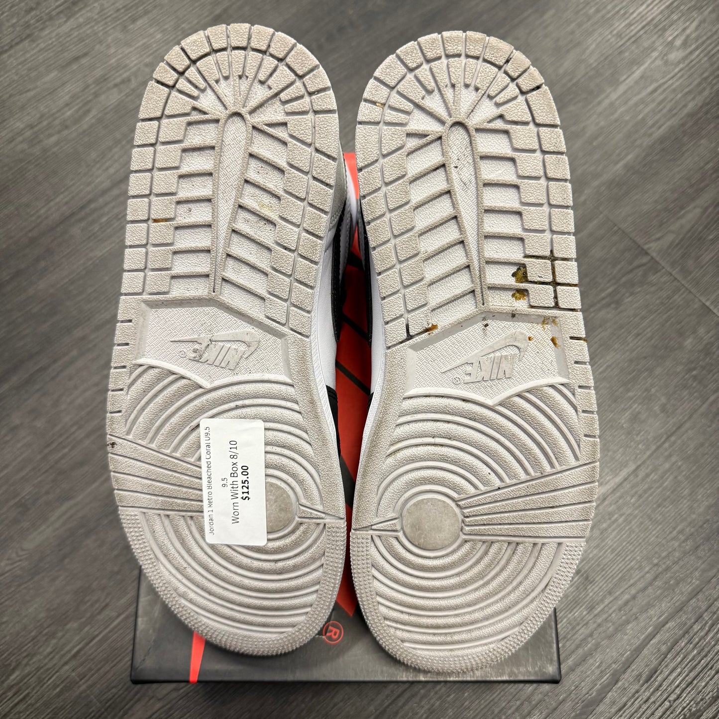 Jordan 1 Retro Bleached Coral U9.5