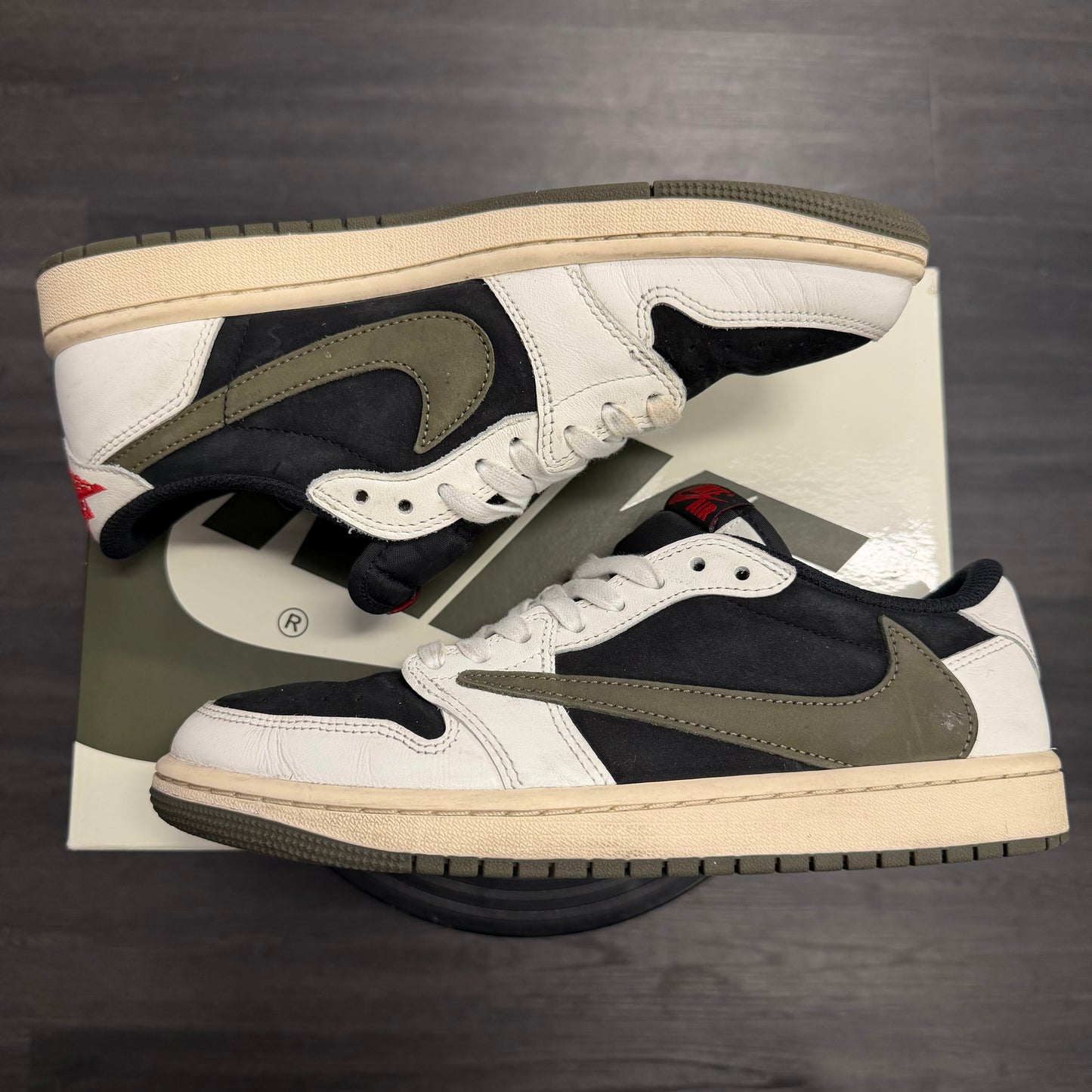 Jordan 1 retro low Travis Scott olive (women’s) U9W