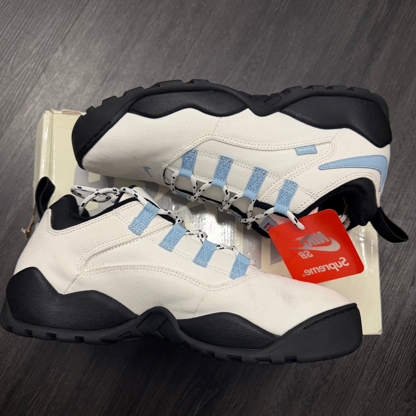 Nike SB Darwin Low Supreme Sail