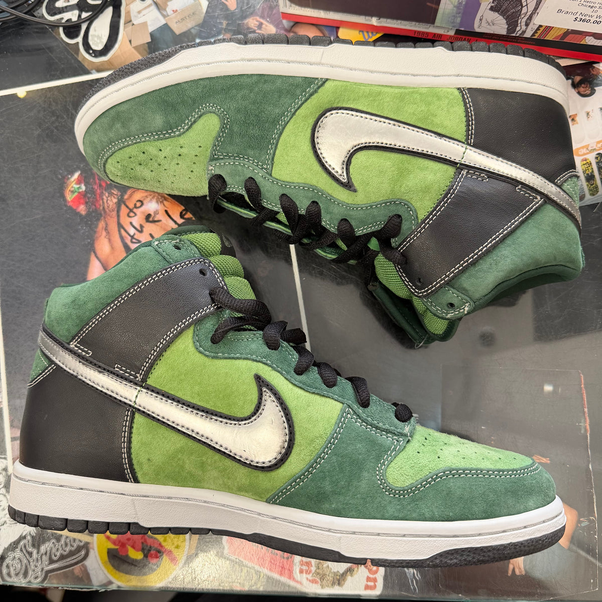 Nike SB Dunk High Brut