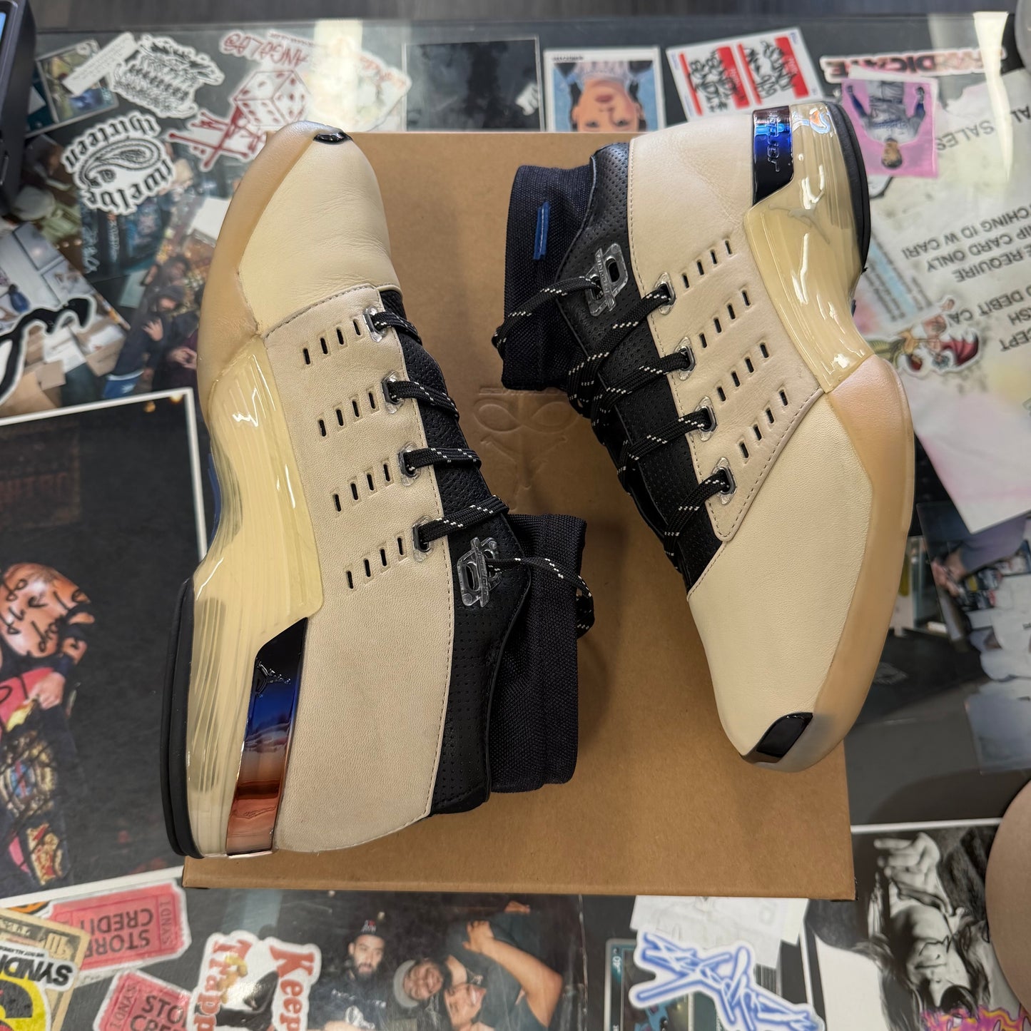 Jordan 17 Retro Low SP Infinite Archives U8