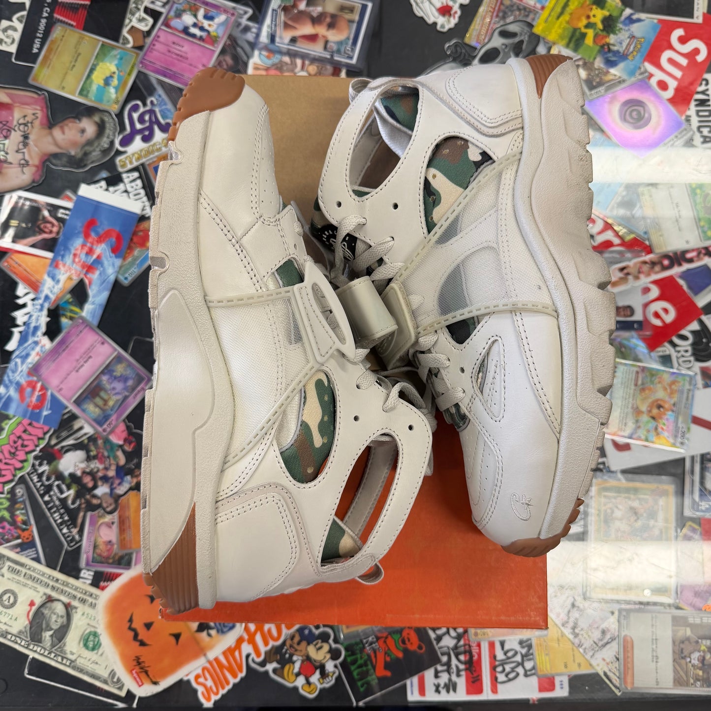 Nike Air Trainer Huarache Corteiz Light Bone U9.5