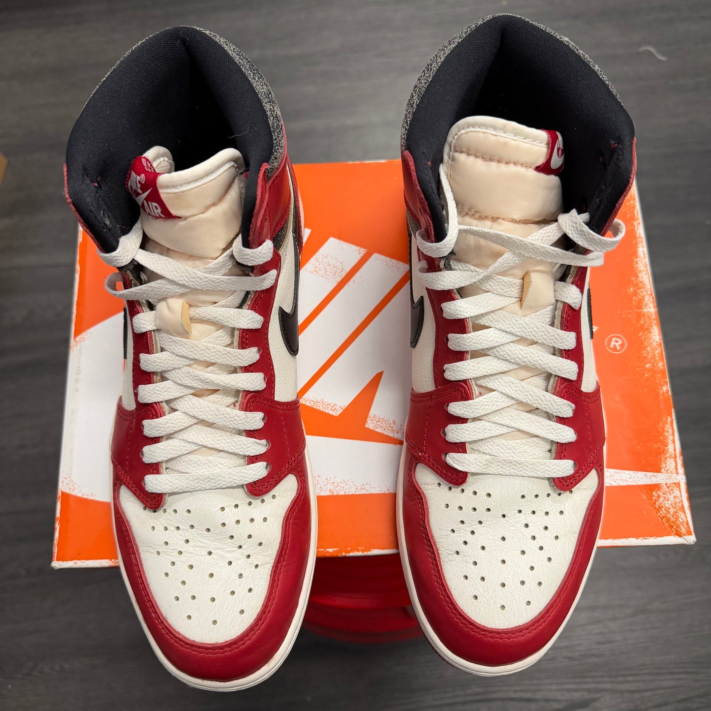 Jordan 1 Retro High Lost And Found U10.5