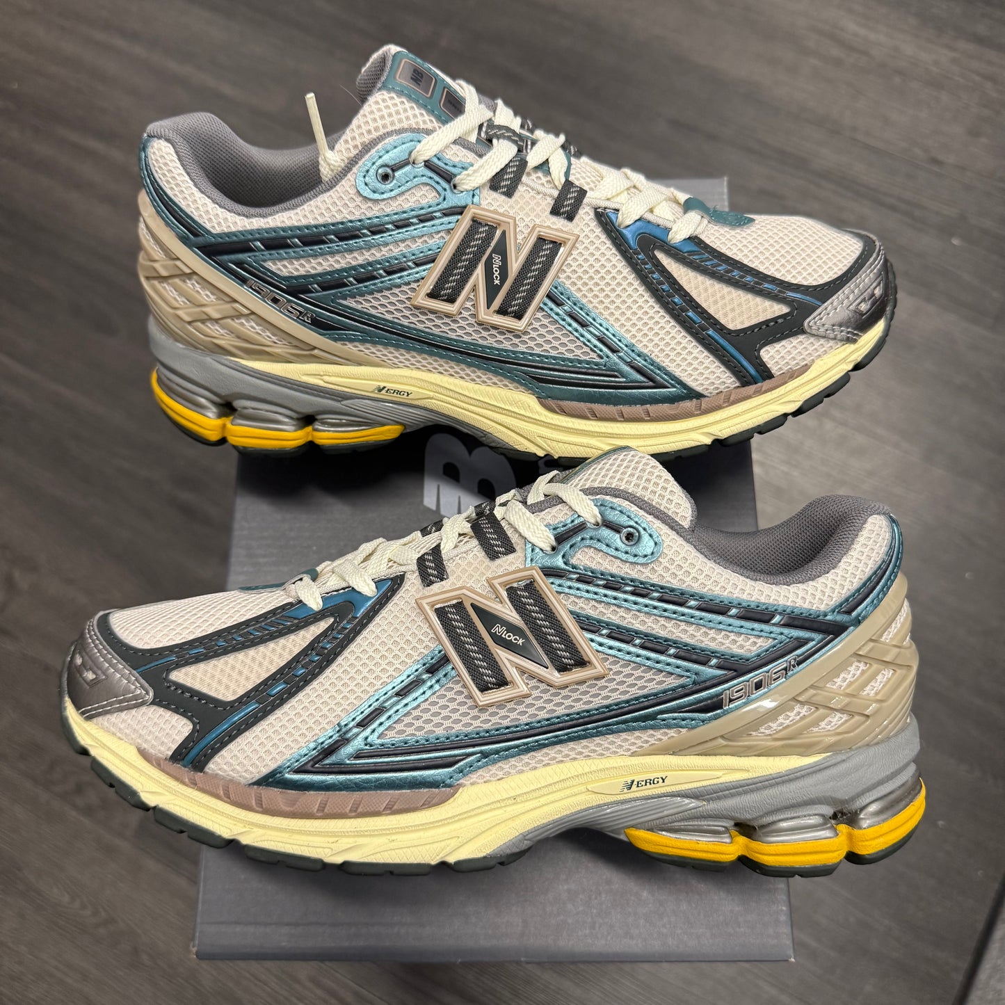 New Balance 1906R Metallic Teal New Spruce